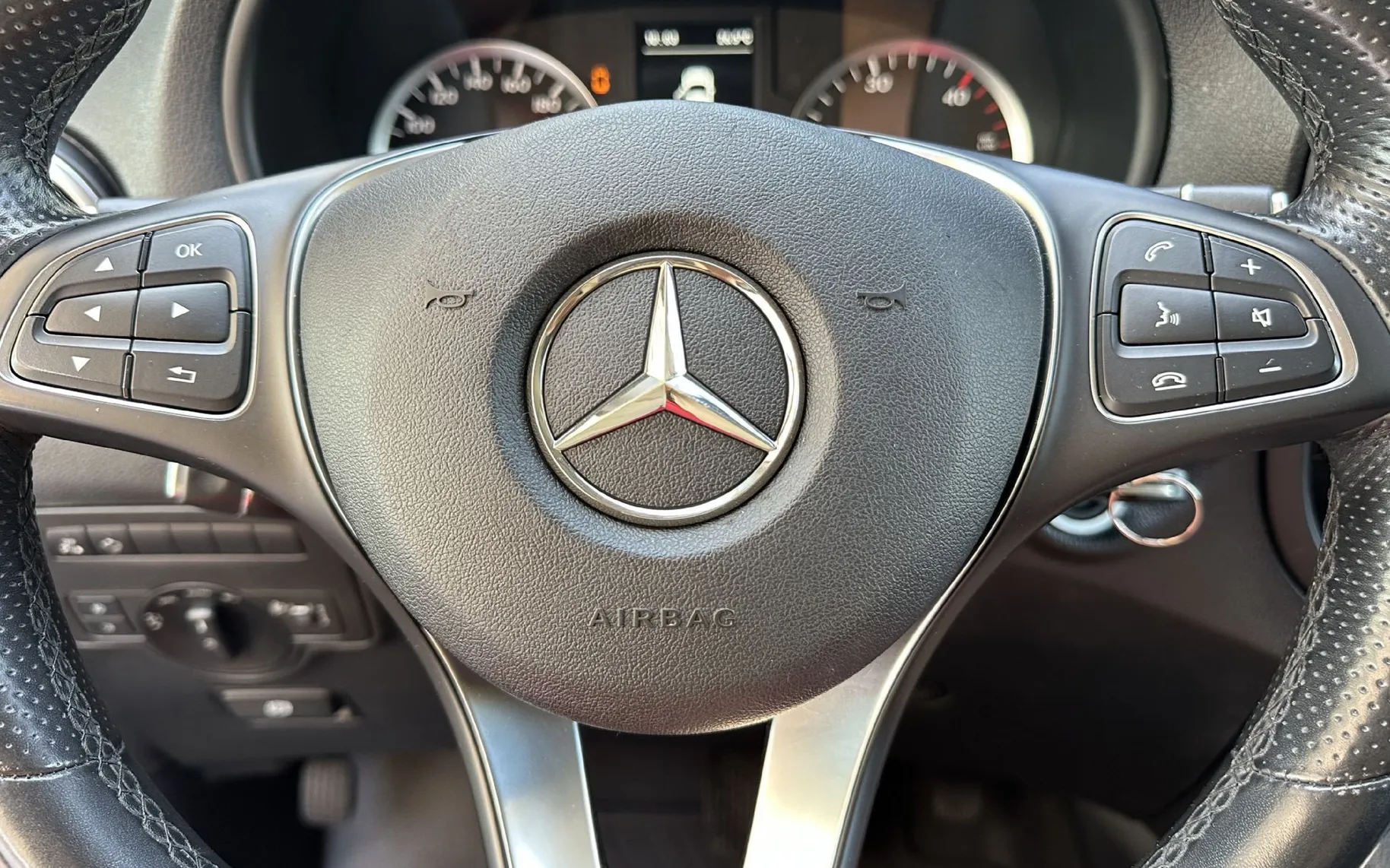 Zunanja slika - Mercedes-Benz Vito - 4x4-LANG-WEBASTO-2xPDC-NAVI-GRET.SEDEŽEV-7+1-VK... - 14