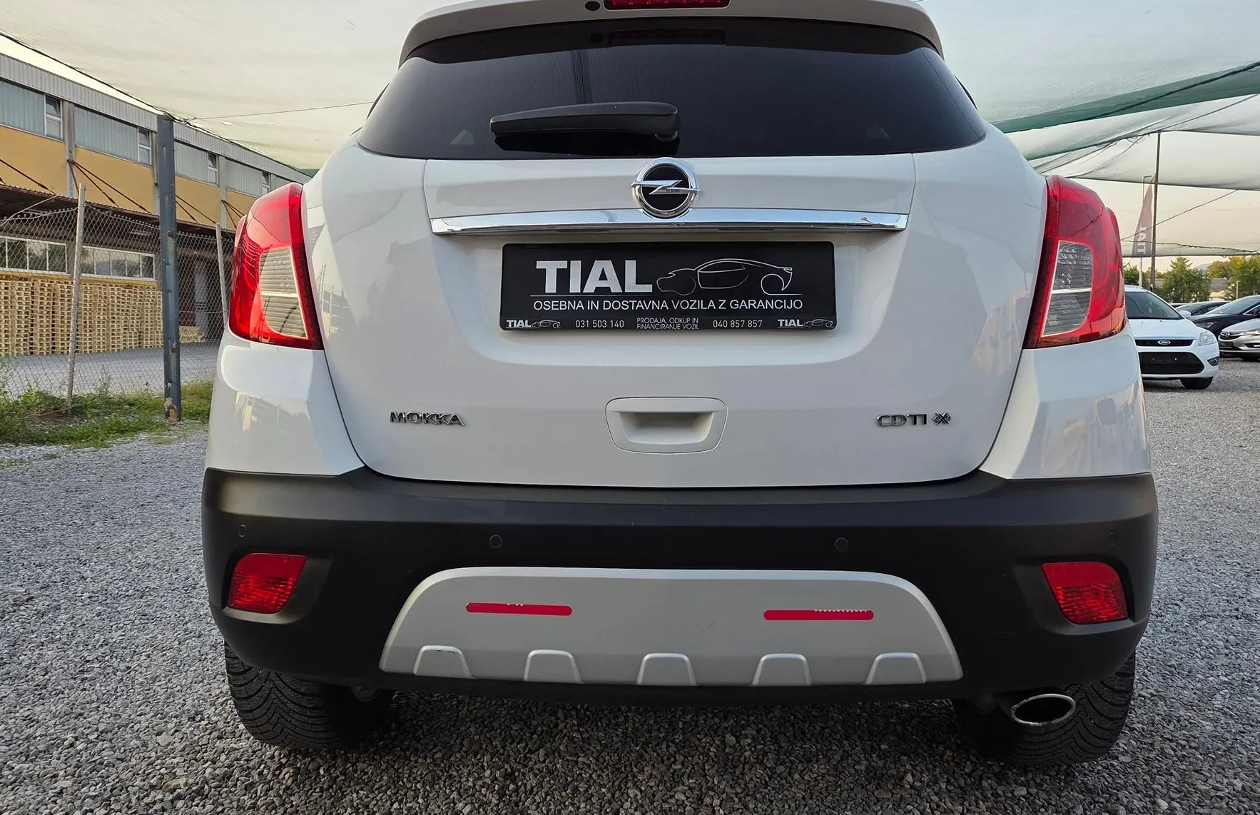 Zunanja slika - Opel Mokka - 1.7DTI-4X4-SLO-AVT.KLIMA-LED-PDC-ALU-SERVISIRANA.. - 6