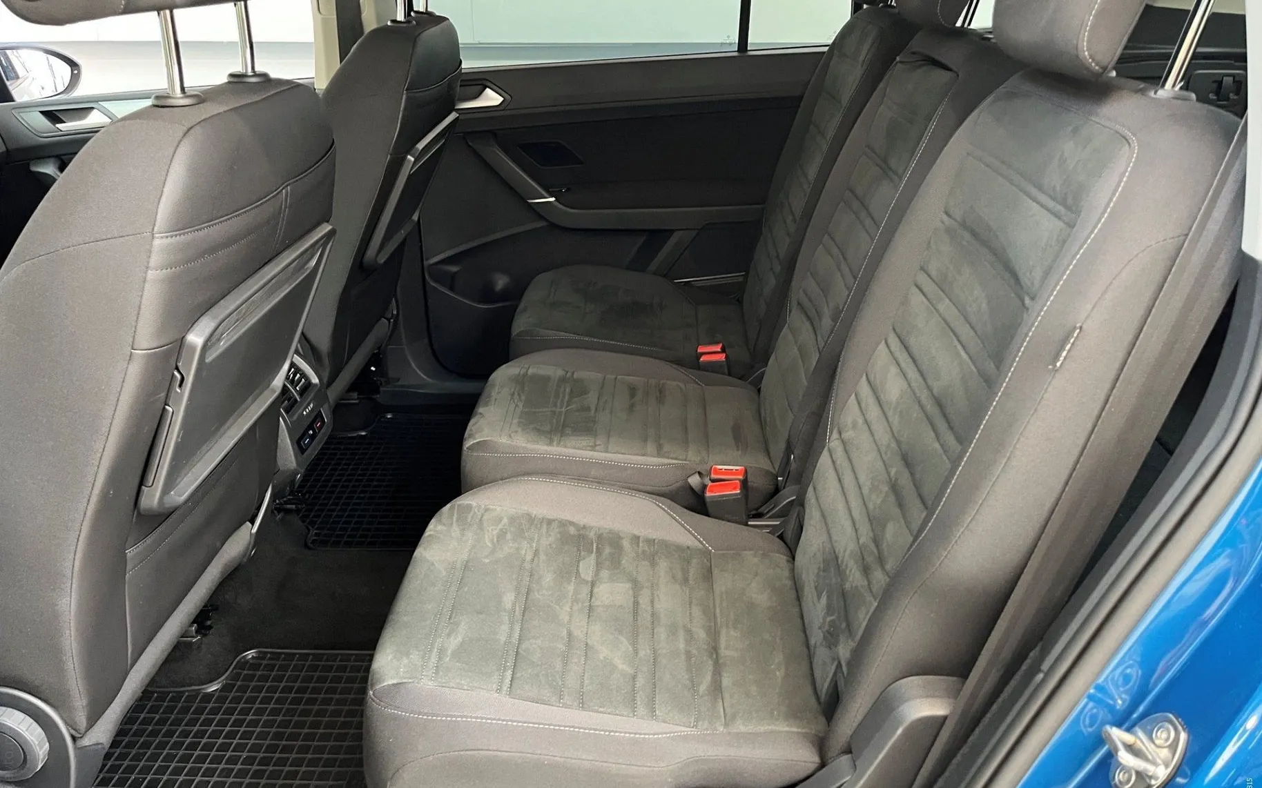 Notranja slika - Volkswagen Touran - 1.6 TDI BMT Comfortline DSG - 8