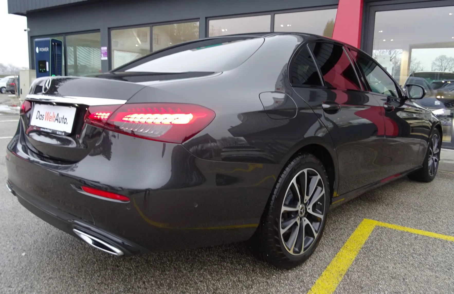 Zunanja slika - Mercedes-Benz E-Razred - E 220 d 9G TRONIC 200KM - LED - NAVI - 18 COL - - 5