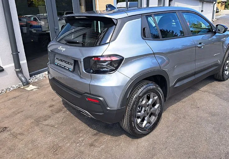 Zunanja slika - Jeep Avenger - 1.2 MHEV 110 Altitude e-DCT6 - 3