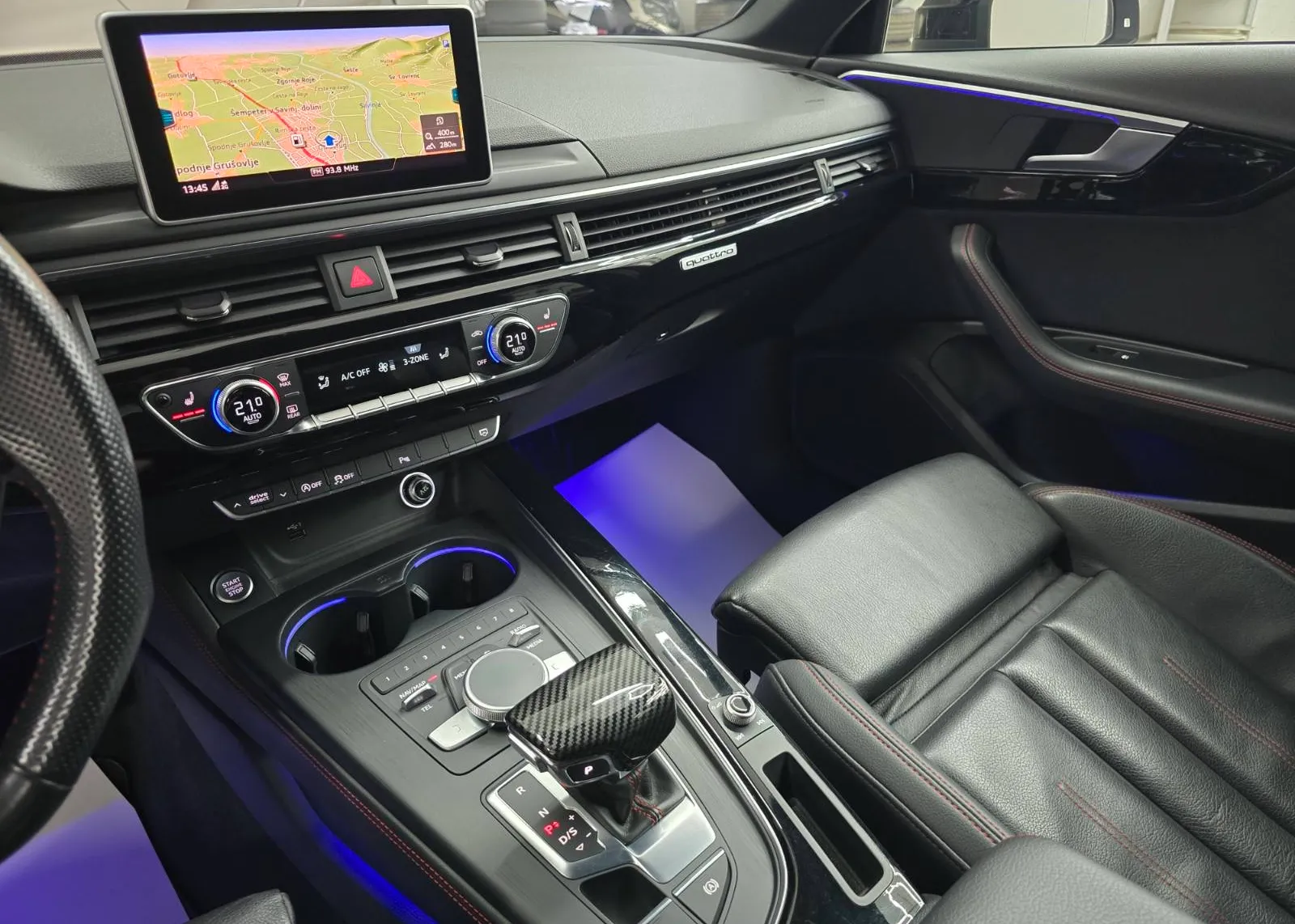 Zunanja slika - Audi A4 - Avant quattro 2,0 TDI Sport S tronic - 10