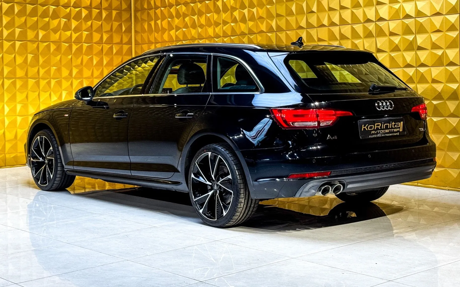 Notranja slika - Audi A4 Avant - 2.0 TDI AUT. S Line-HLAJENJE-RADAR TEMP.-NAVI - 7