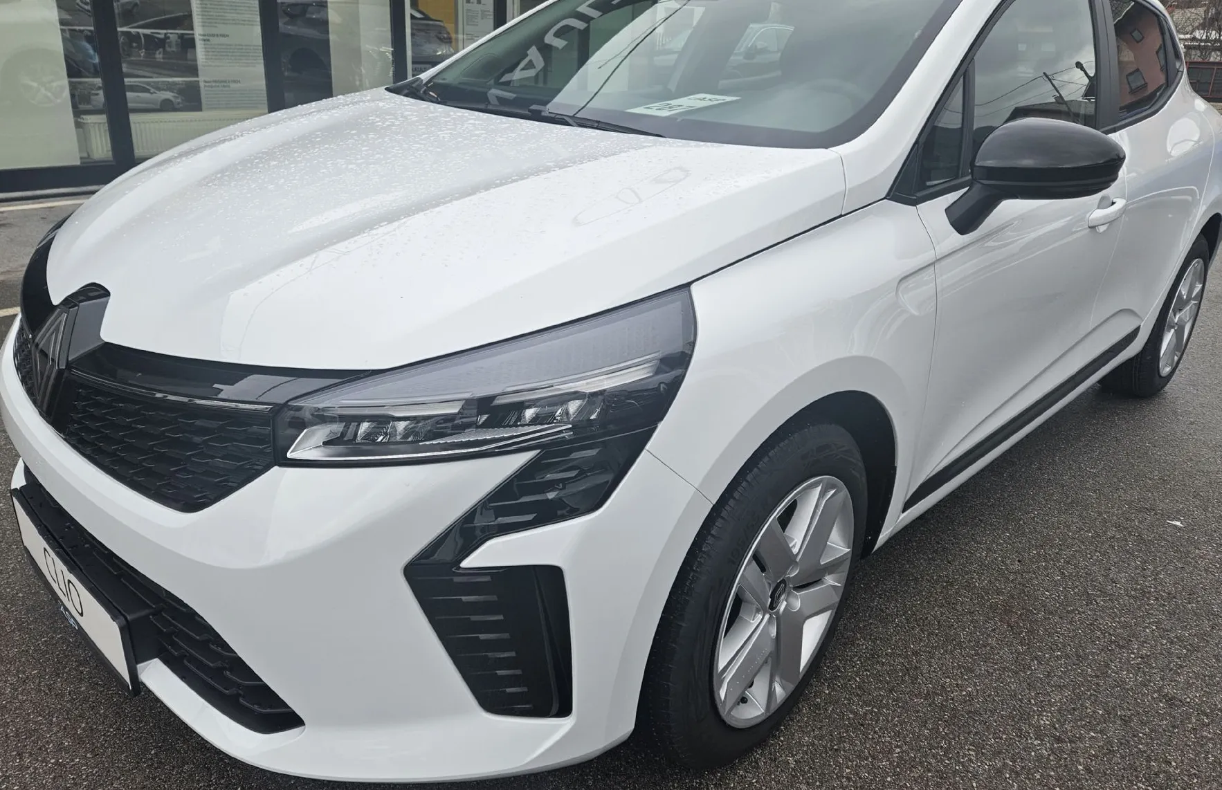 Zunanja slika - Renault Clio - Evolution dCi 100 + gretje sedežev - 1