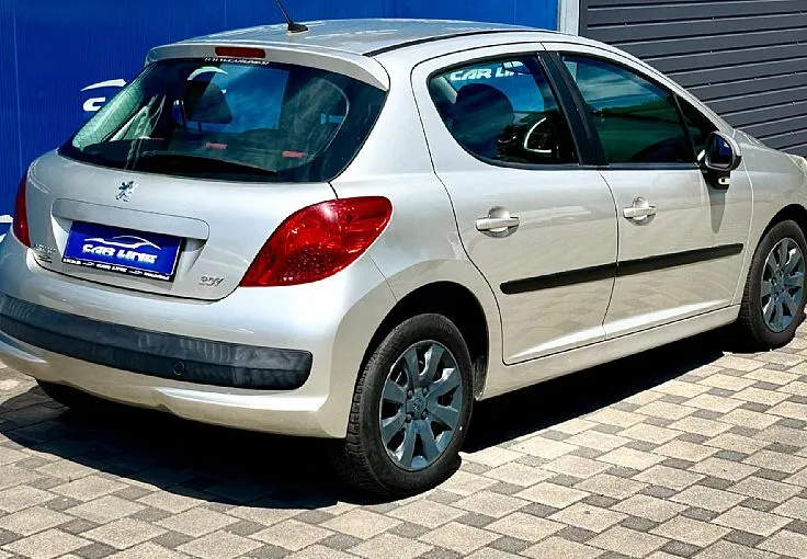 Zunanja slika - Peugeot 207 - Trendy 1.4 - 4