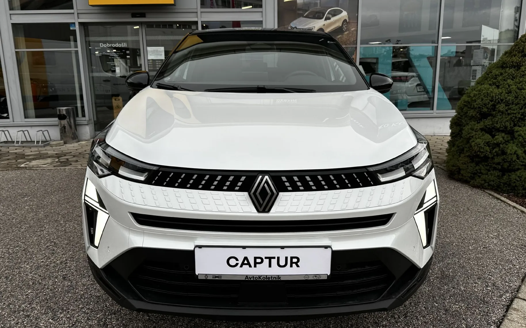 Zunanja slika - Renault Captur - TCe 160 EDC Techno - 2
