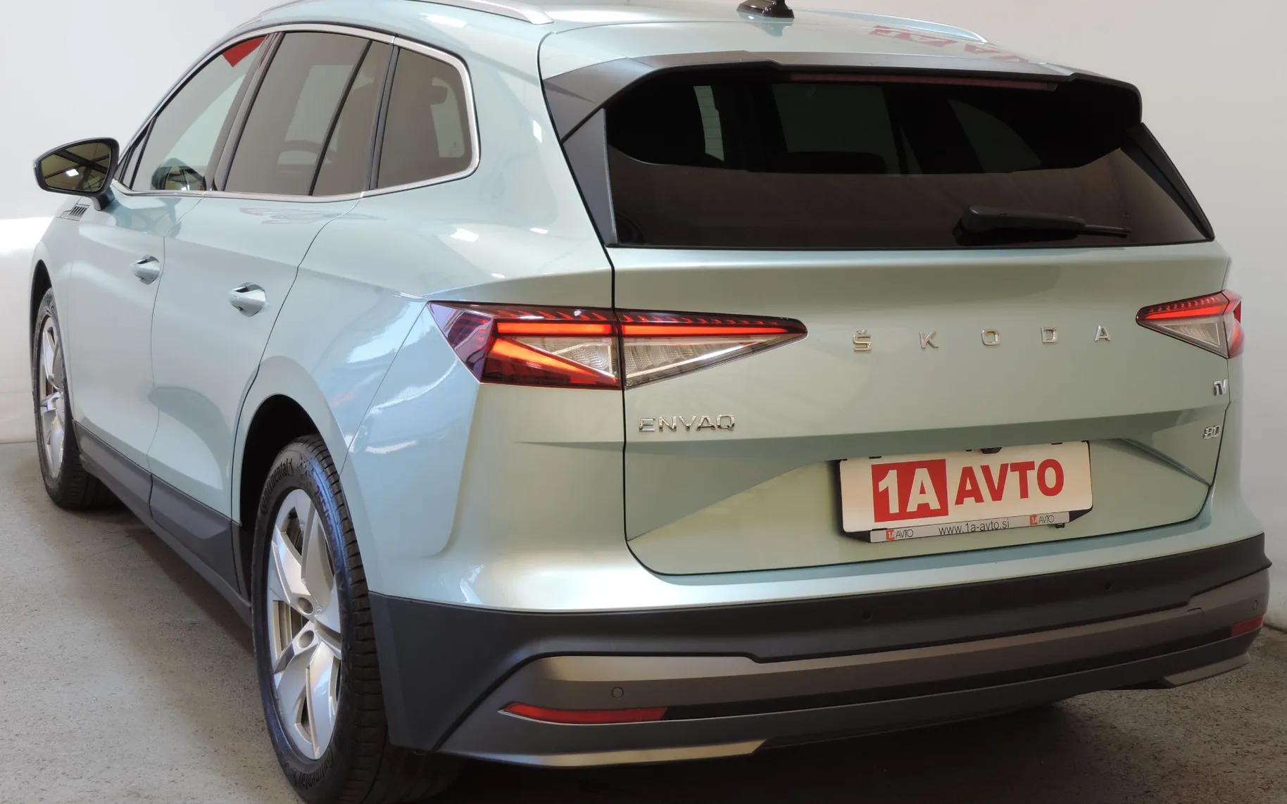 Zunanja slika - Škoda Enyaq - 80 USNJE-ACC-KAMERA-MRTVI KOTI - 7