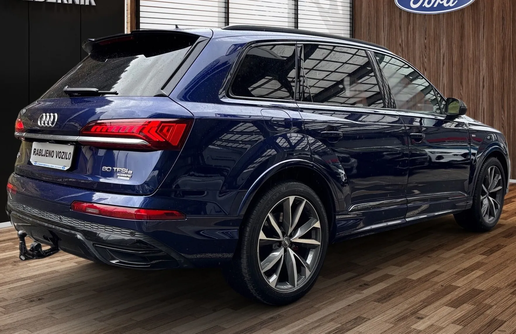 Zunanja slika - Audi Q7 - 60 TFSI e QUATTRO 3.0 V6 456 PS 3XS-Line-SOH 97.2 - 4