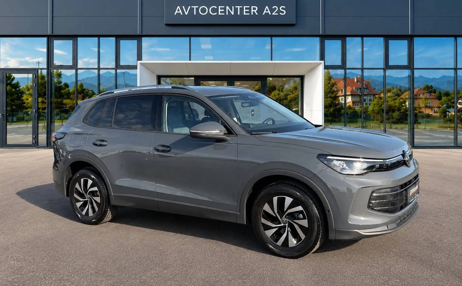 Zunanja slika - Volkswagen Tiguan - 1.5 eTSI BMT 4ALL DSG-IQ Light-360 kamera-Vl.kljuk - 2