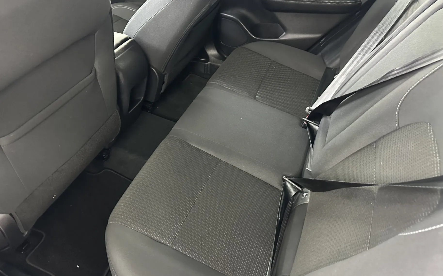 Notranja slika - Nissan Qashqai - CROSSOVER 1.3MHEV 140.NAVI.ACC.KAMERA.LED.BENCIN - 8