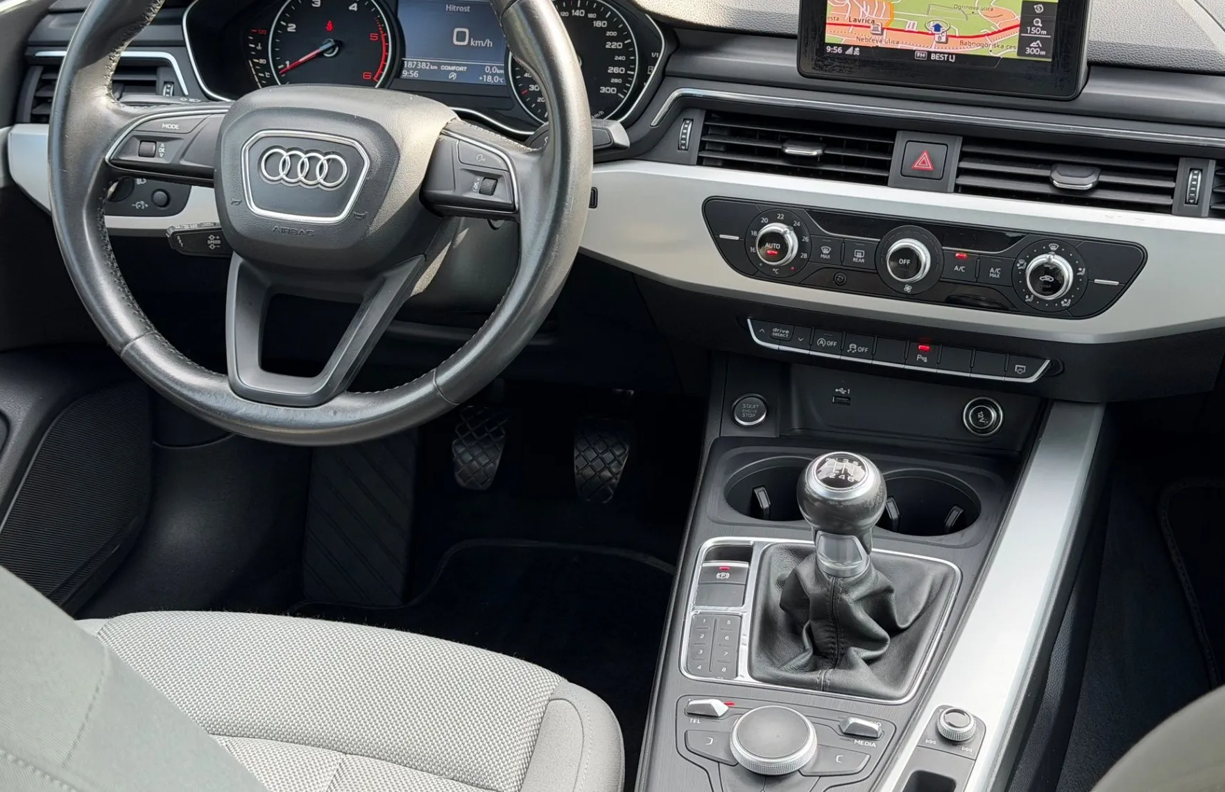 Zunanja slika - Audi A4 - 2.0 TDI |PDC|KLJUKA|NAVI|REDNO SERV.| - 12