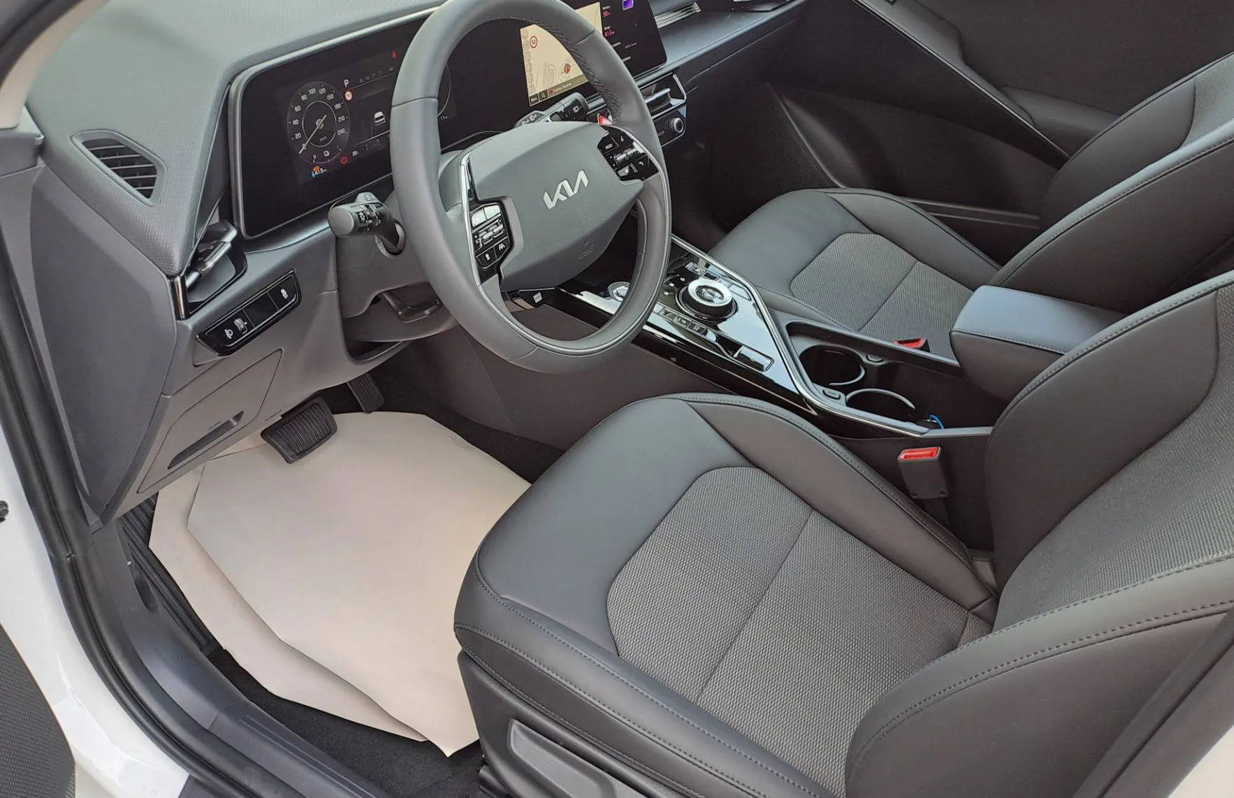 Zunanja slika - KIA Niro - Limited Edition - 12