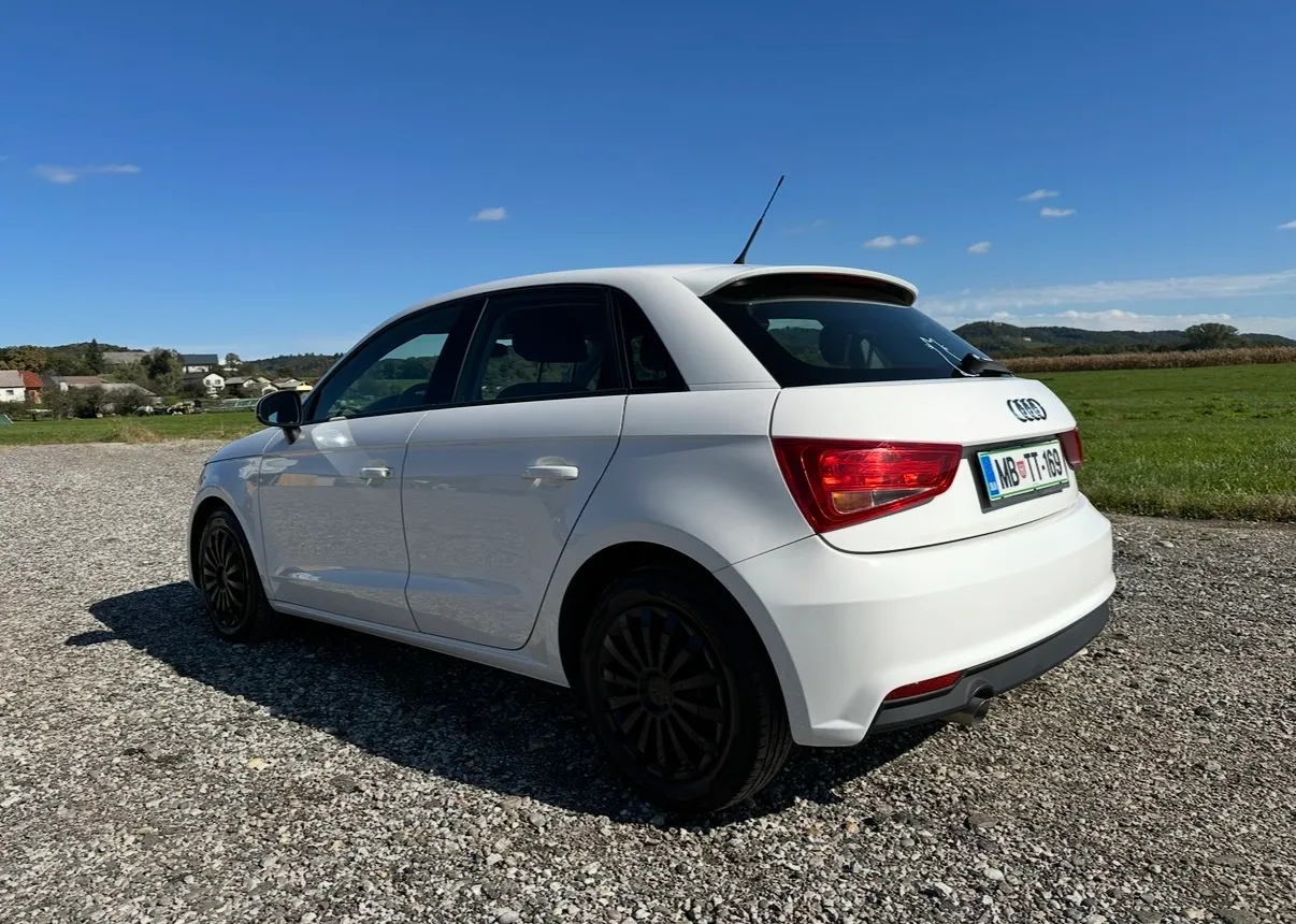 Zunanja slika - Audi A1 - Audi  Sportback 1.4 TDI - 2