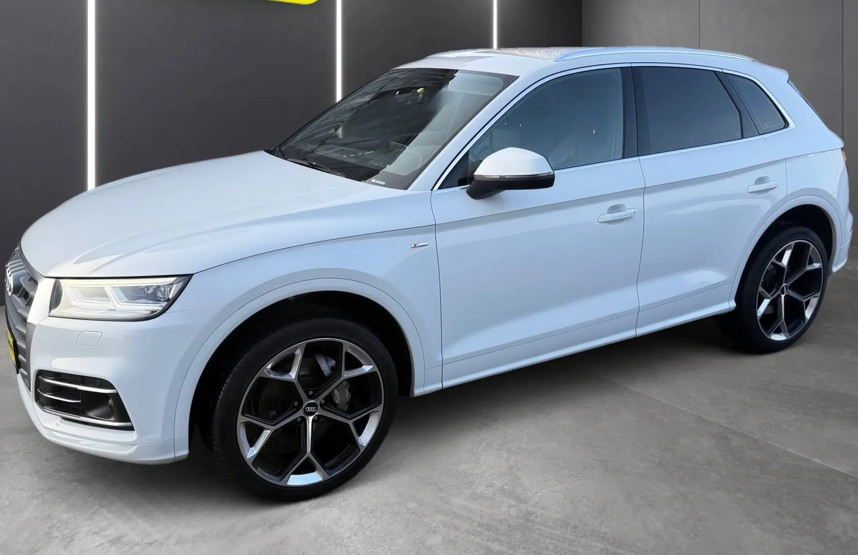 Zunanja slika - Audi Q5 - 40 TDI QUATTRO S-LINE FUL LED NAVI ACC LINE ASSI.. - 3