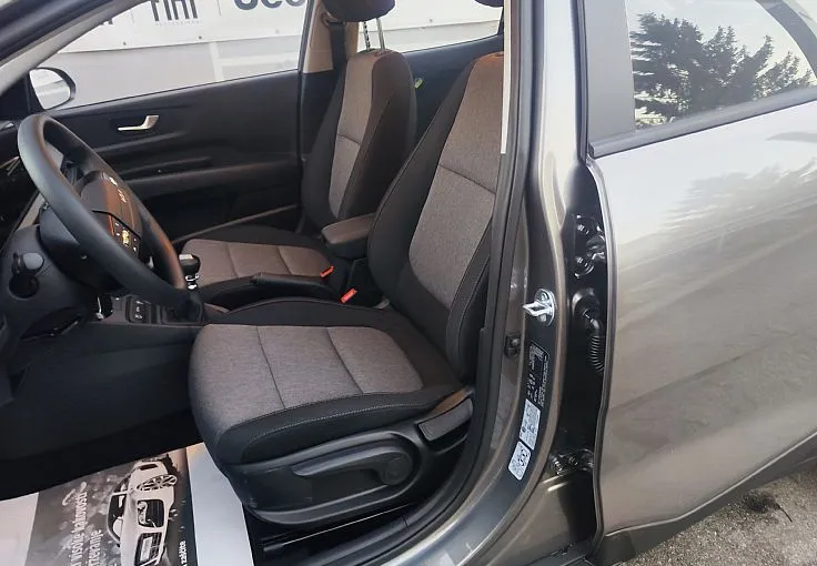 Zunanja slika - KIA Stonic - 1.0 T-GDi 73.6 kW  100 KM  LX Smart M T - 4
