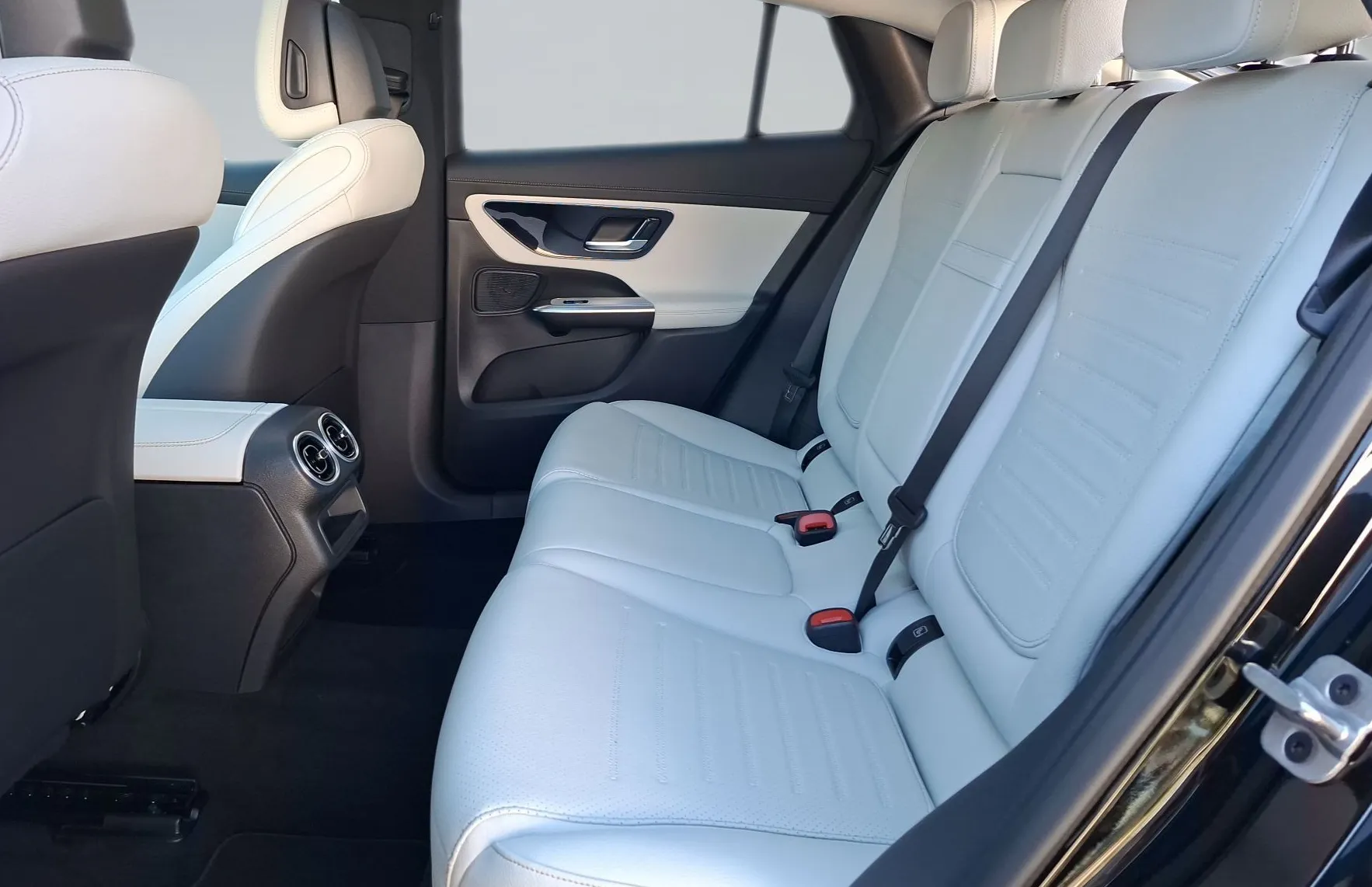 Zunanja slika - Mercedes-Benz GLC-Razred - GLC coupe 200d 4MATIC Coupe AMG Line - 11