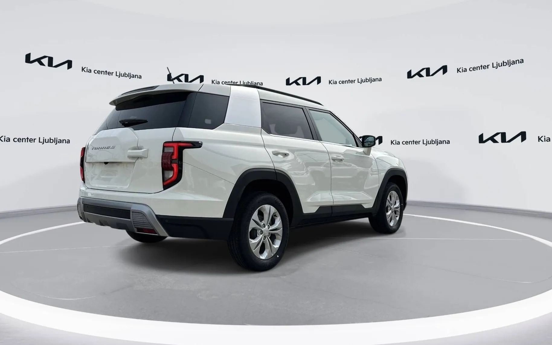 Zunanja slika - KG Mobility Torres - 1.5 T-GDi Special 4x2 M T - 5