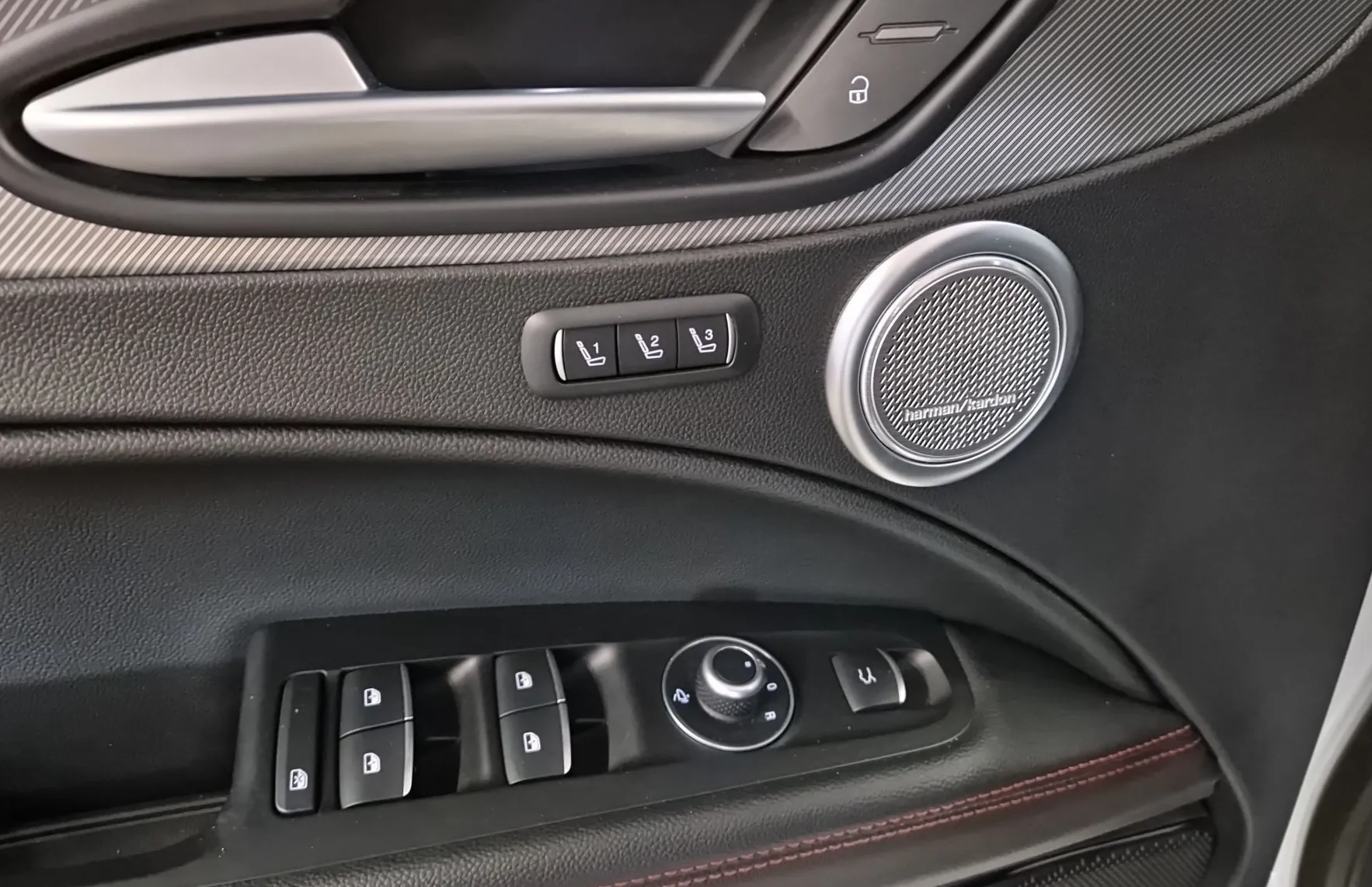 Zunanja slika - Alfa Romeo Stelvio - Q4 2.0 Turbo 16v 280 AT8 Q4 - 13