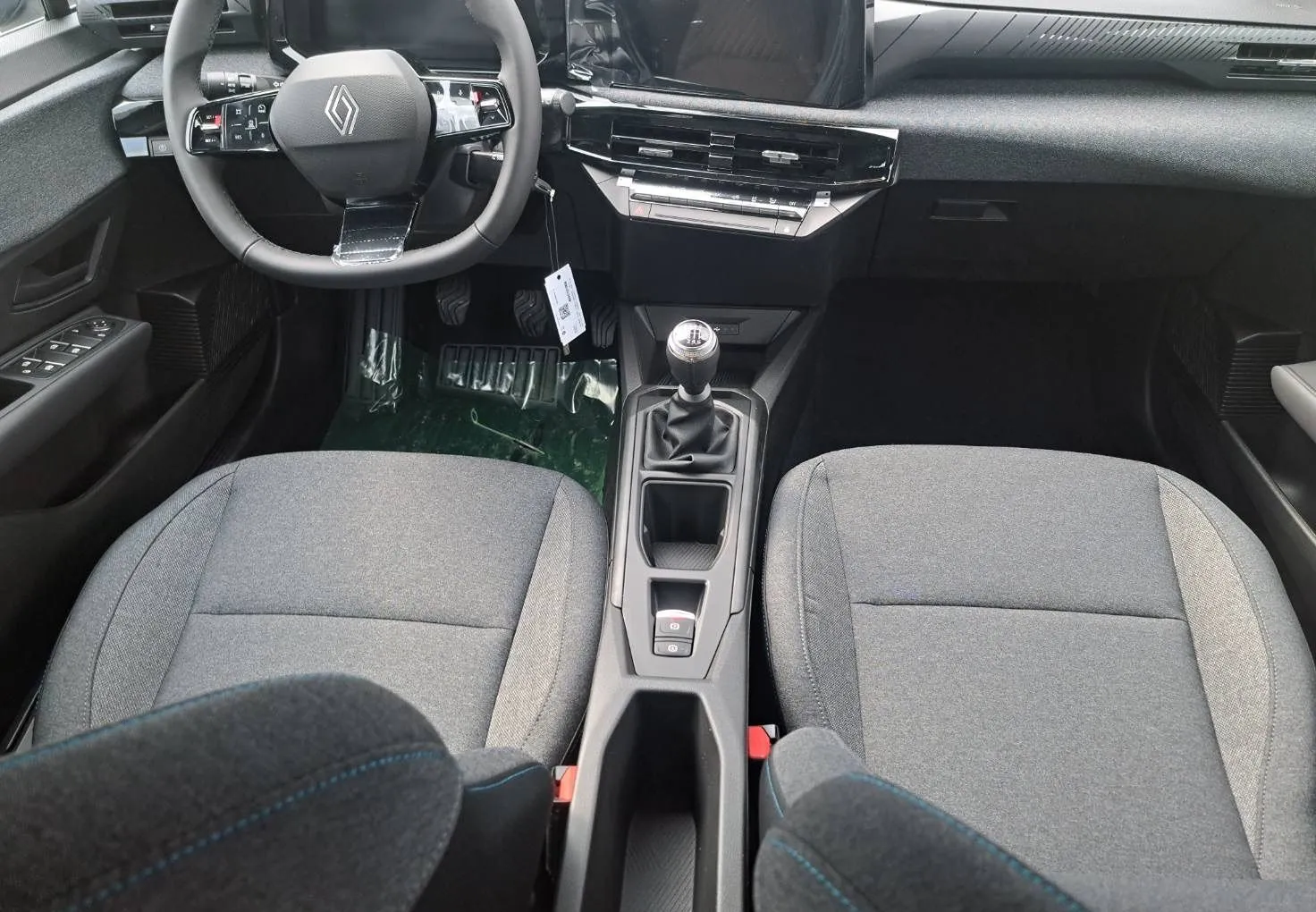 Zunanja slika - Renault Clio - evolution TCE 115 +bon za zimske gume - 7