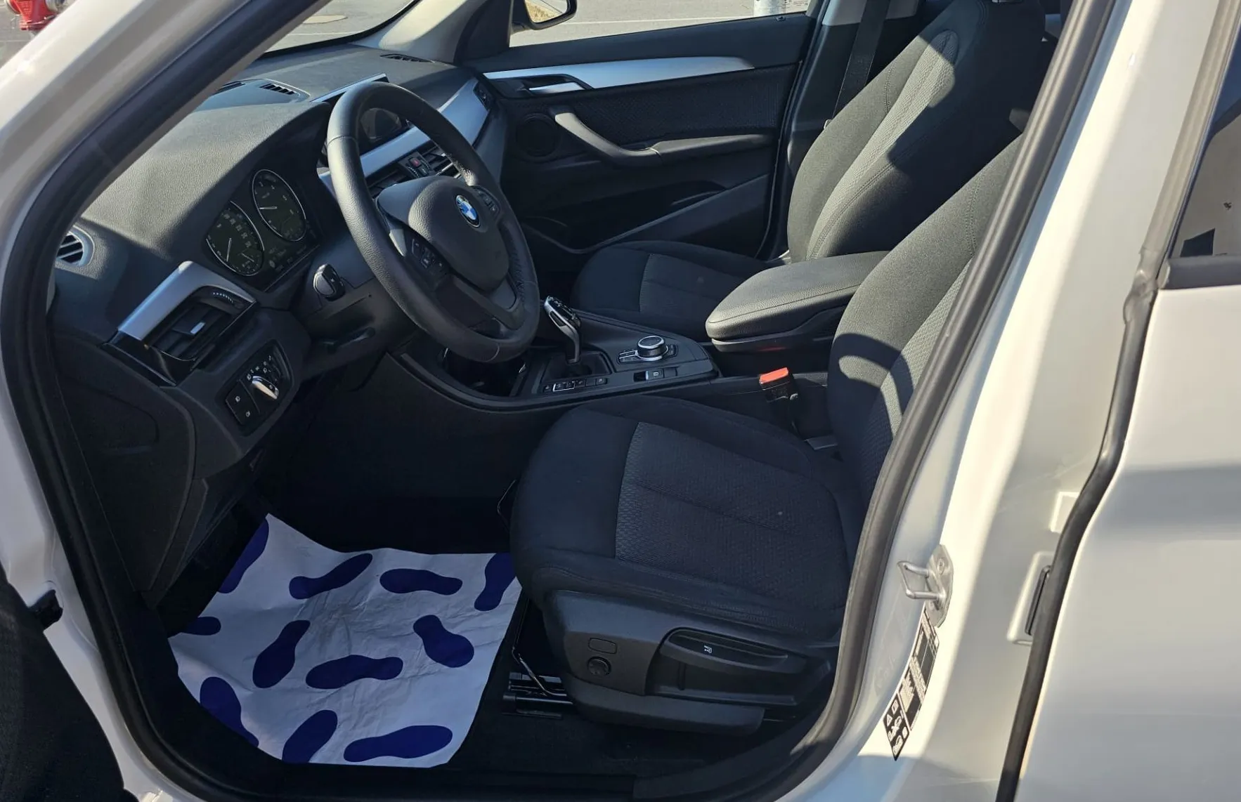 Zunanja slika - BMW X1 - serija : xDrive18d Advantage|navi|el prtljažnik|fulLED| - 7