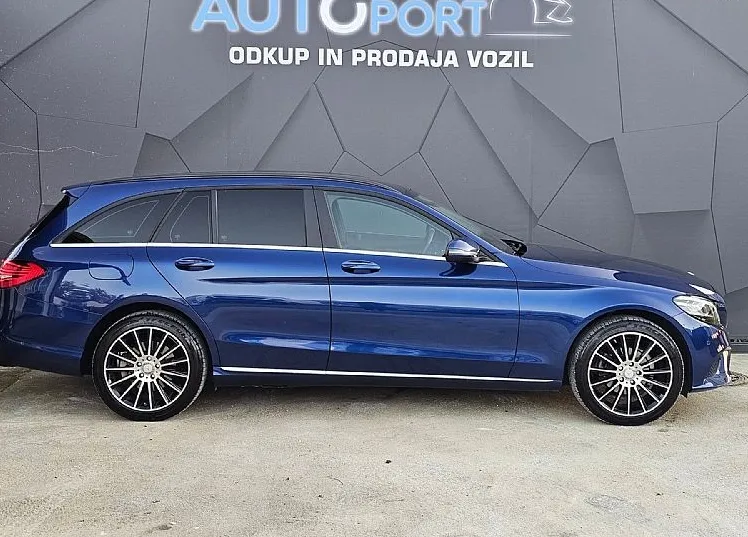 Zunanja slika - Mercedes-Benz C-Razred - 180 d-AMG LOOK-FACELIFT-LED-VELKA NAVI-KAMERA- - 5