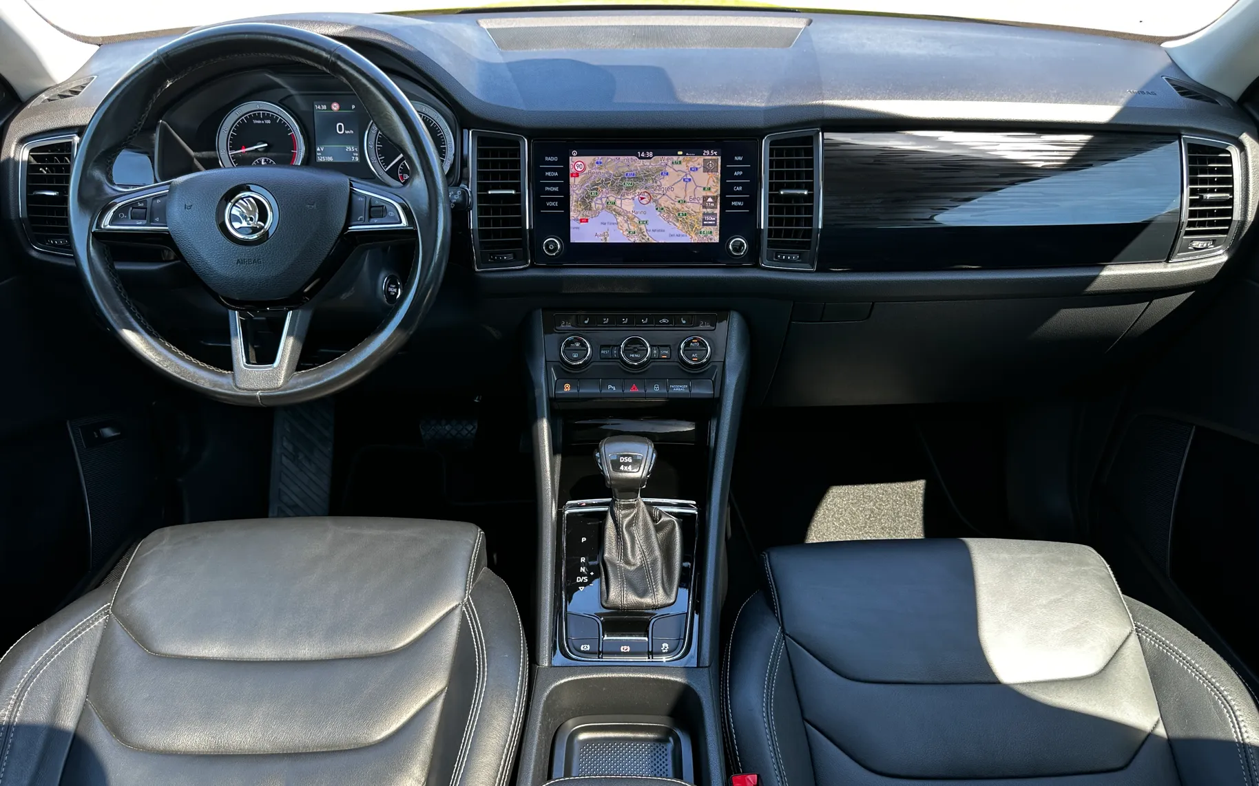 Zunanja slika - Škoda Kodiaq - 2.0 TSI 4x4 DSG STYLE-PANORAMA-LED-PDC-MEMO-ALU.19 - 12