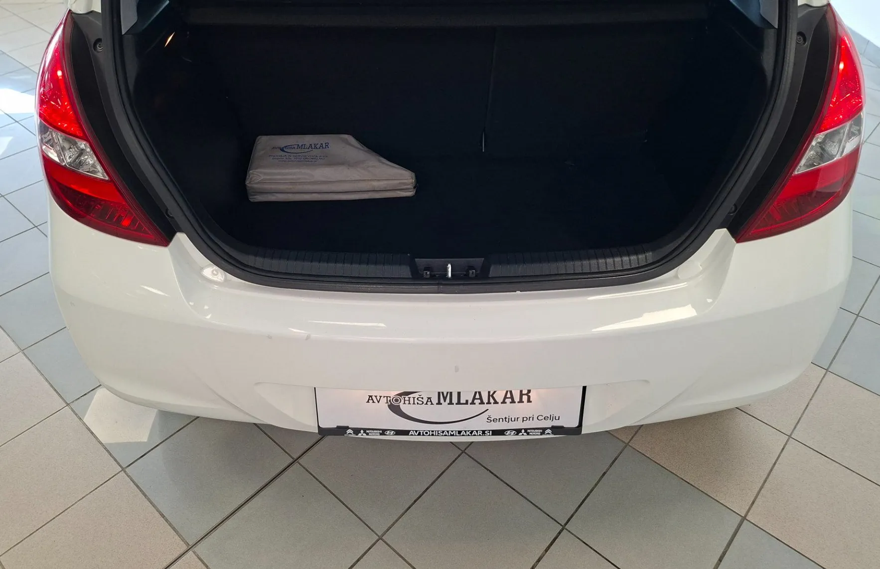 Zunanja slika - Hyundai i20 - 1.2 Dynamic-HITRI KREDIT-ODLIČEN- - 15