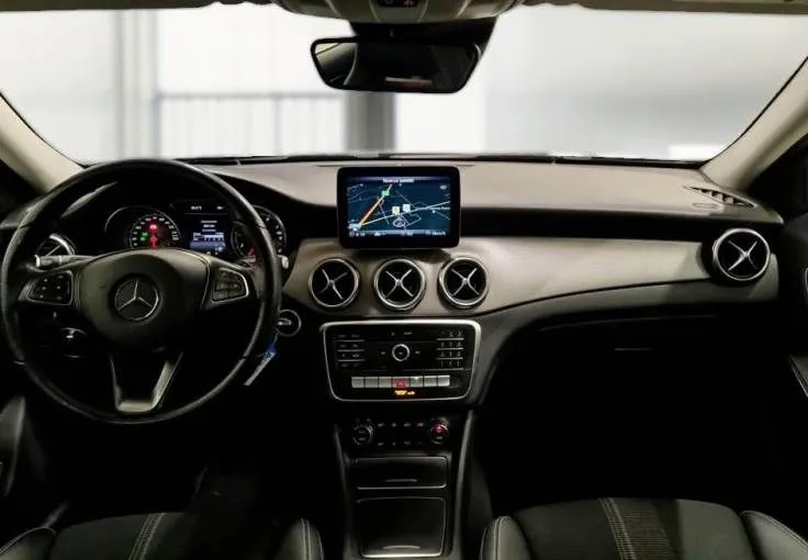 Zunanja slika - Mercedes-Benz GLA-Razred - GLA 180 Avt.KAMERA.USNJE.LED.NAVI. - 3