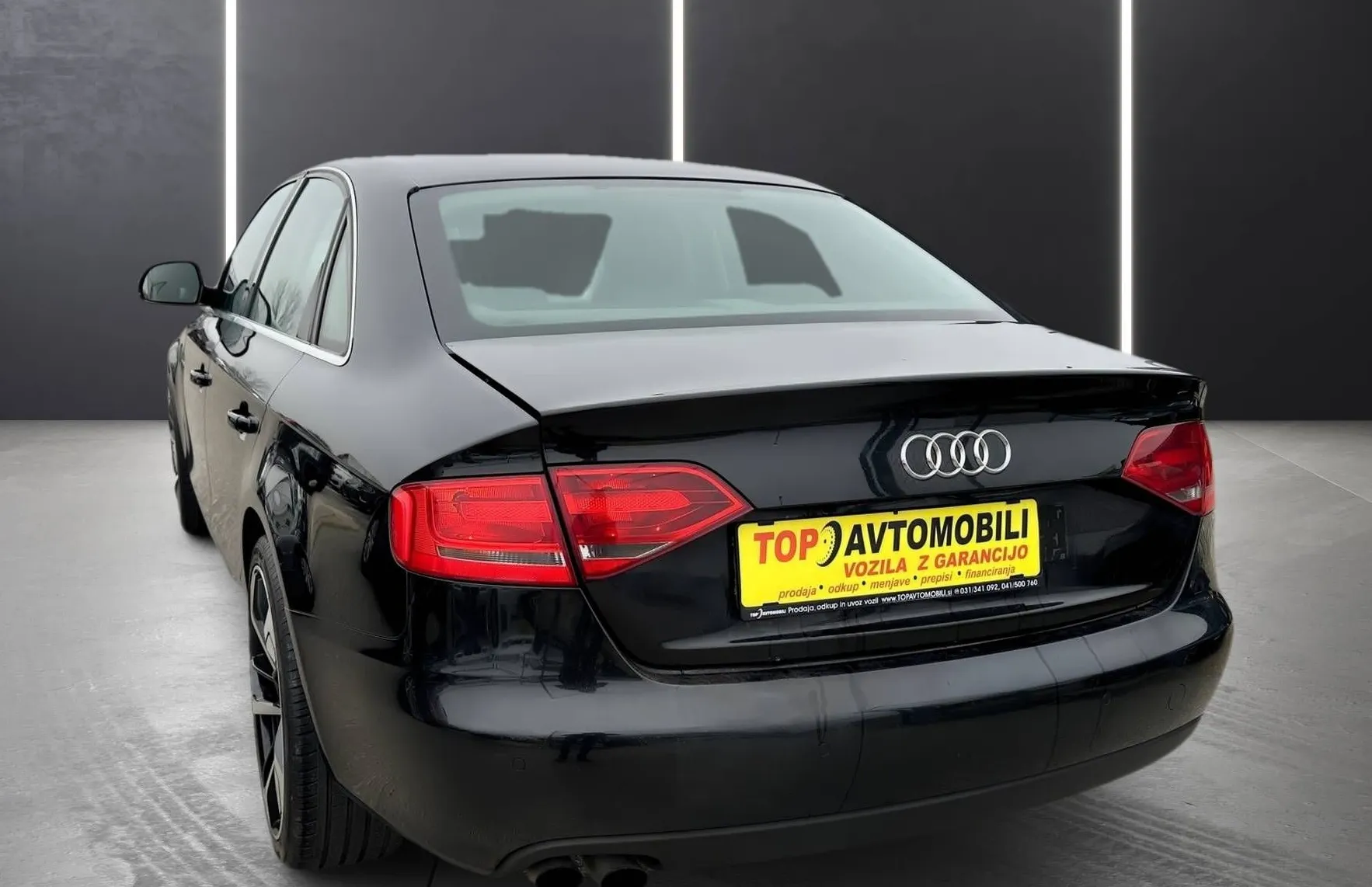 Zunanja slika - Audi A4 - 2.0 TDI SLOVENSKI BI-XENON TEMPOMAT PDC MEGLENKE . - 5