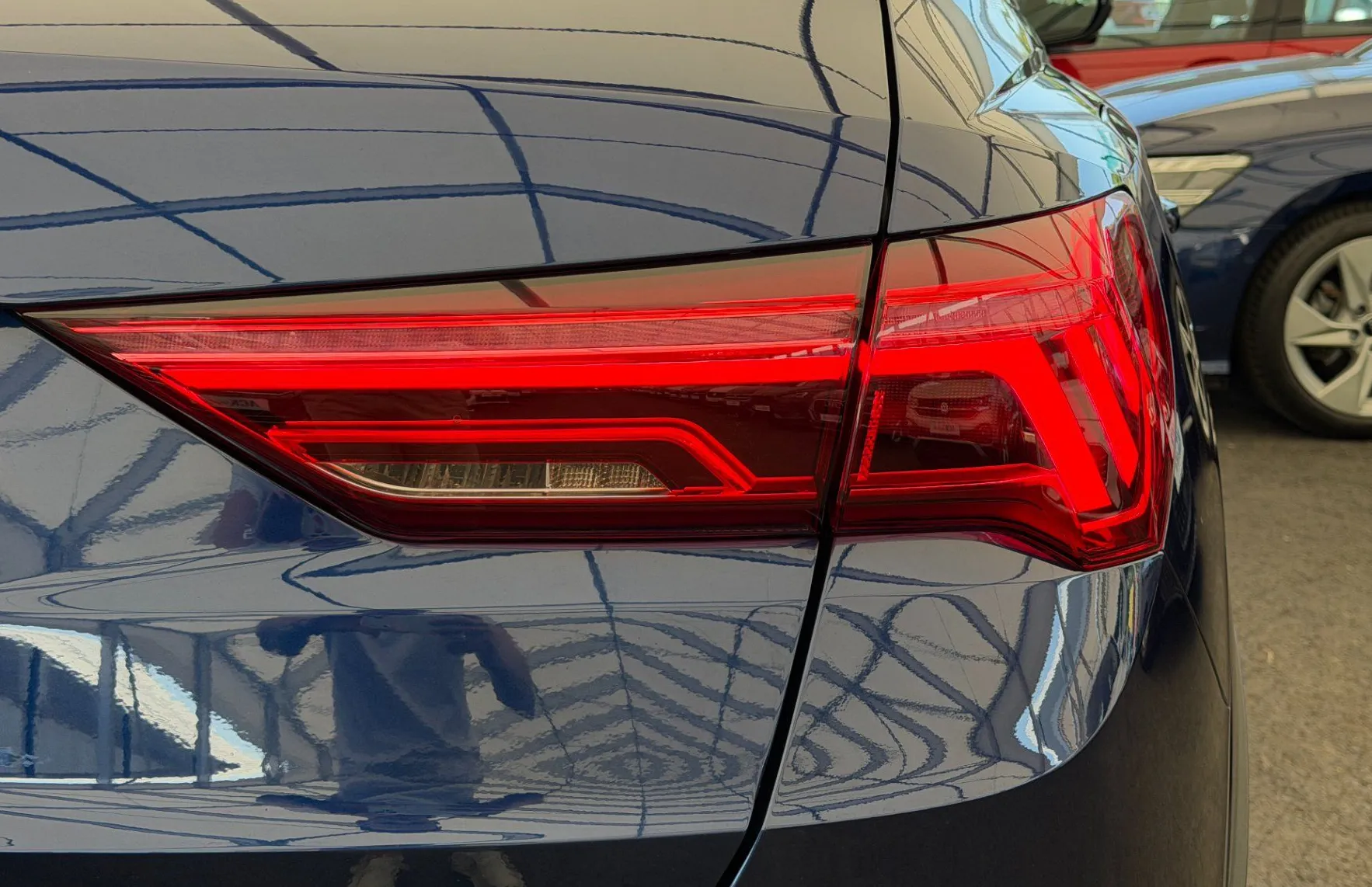 Zunanja slika - Audi Q3 - S-LINE 35 TFSI S-TRONIC - VIRTUAL - LED - 5