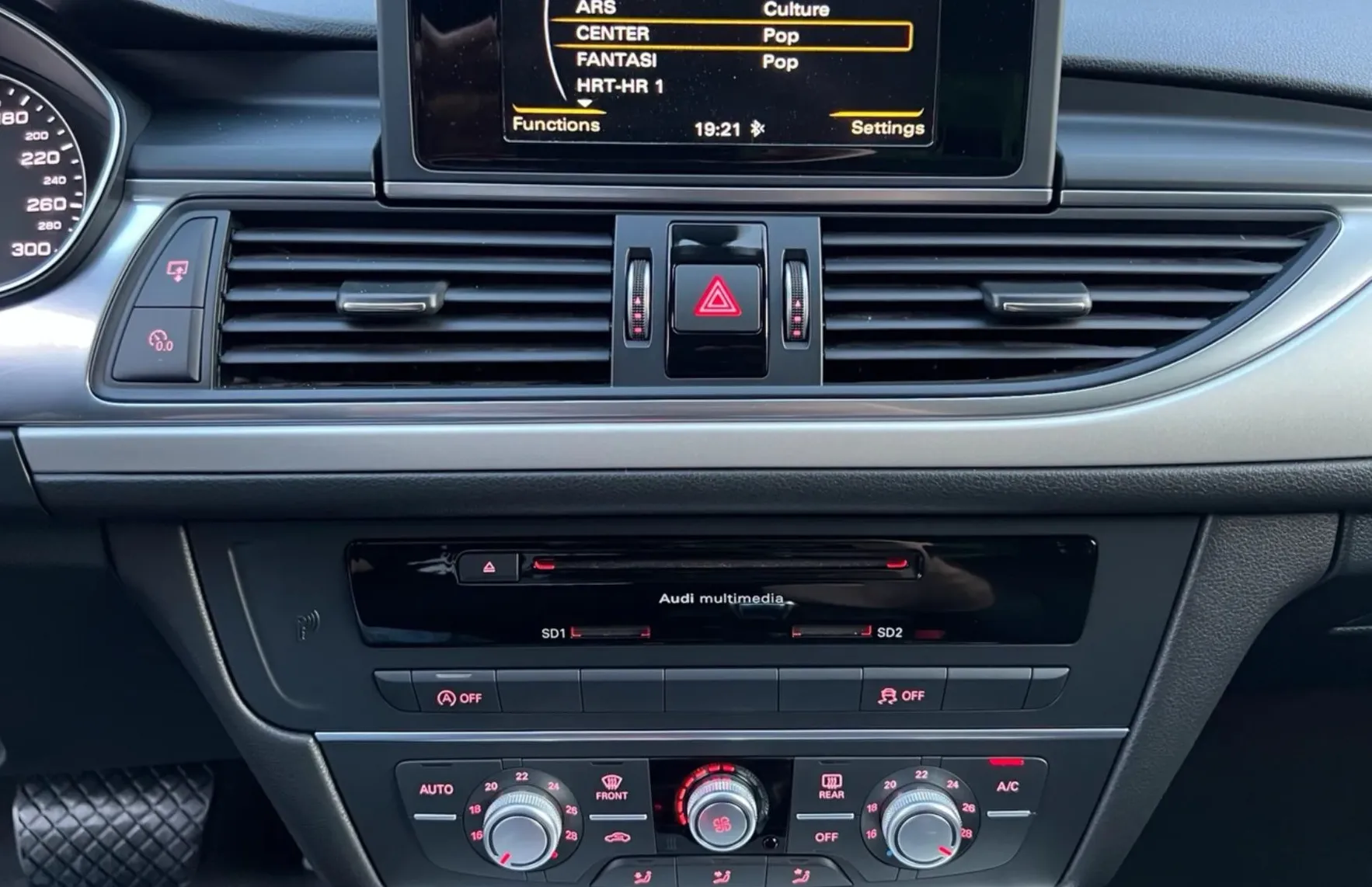 Zunanja slika - Audi A6 - Avant 3.0 TDI S tronic Quattro od 1 lastnika garancija - 13