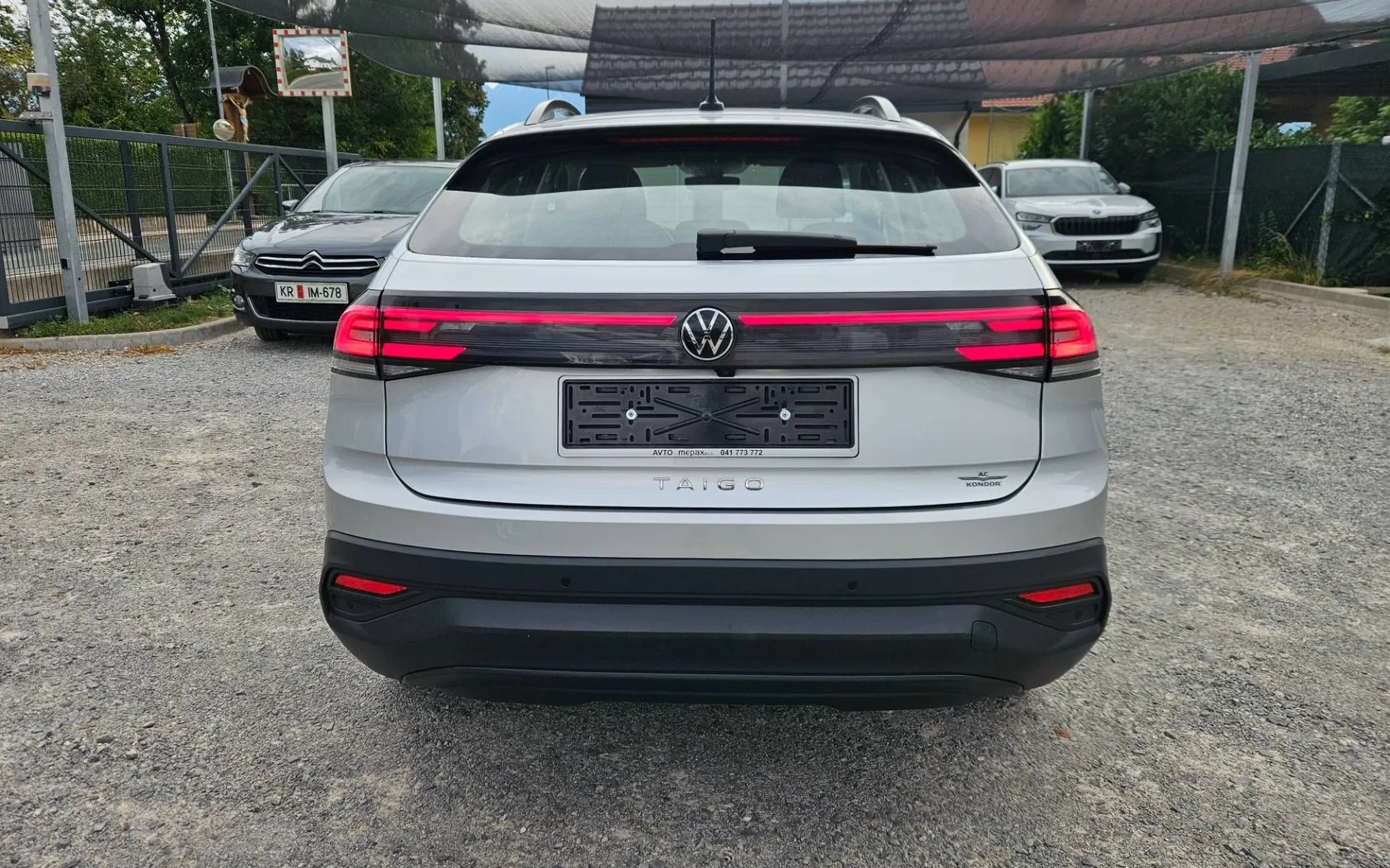 Notranja slika - Volkswagen Taigo - 1.0 TSI 1.LASTNIK SLO VIRTUAL KAMERA... - 7