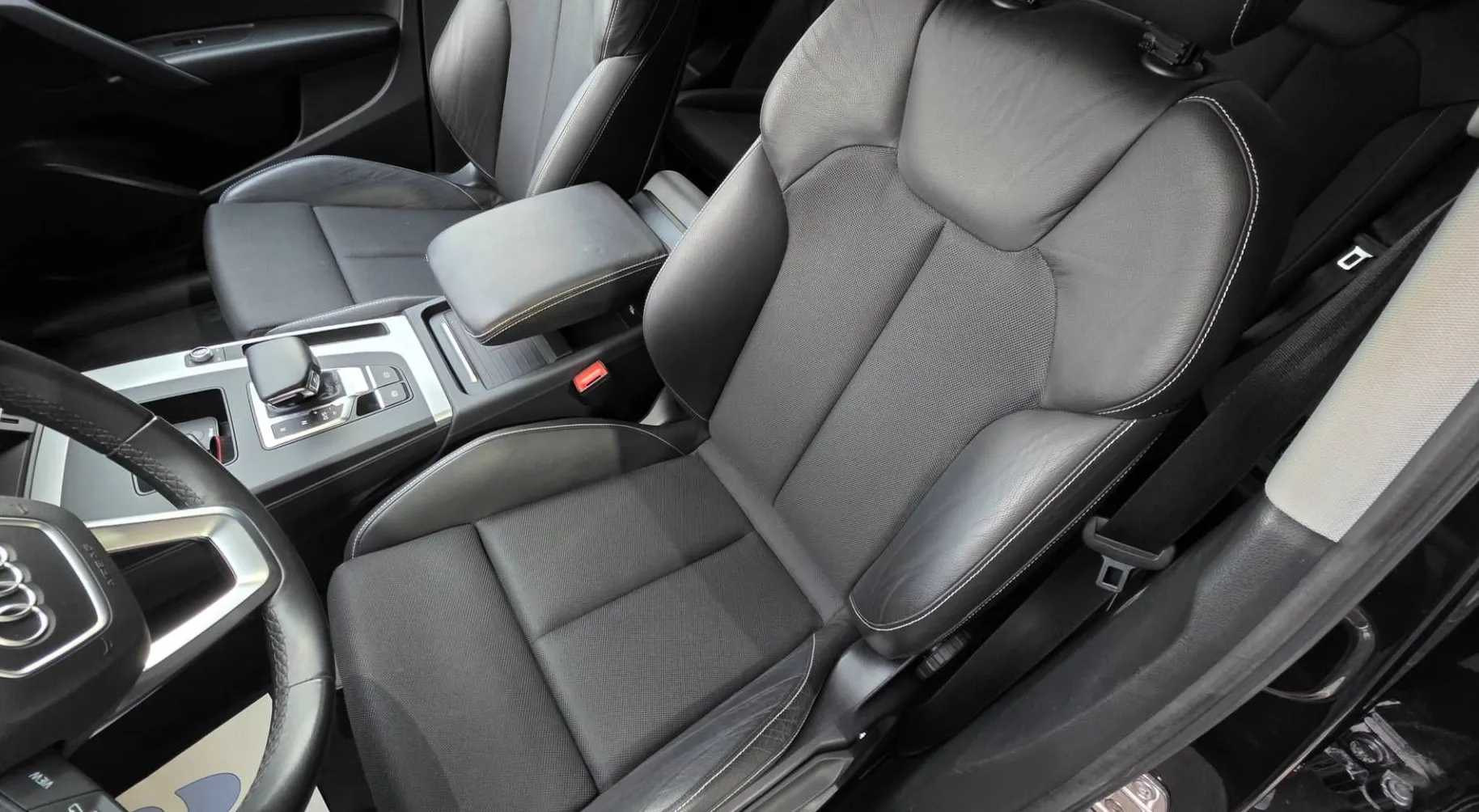 Notranja slika - Audi Q5 Sportback - quattro 40 TDI S line-1 Lastnik-Slovensko poreklo - 12