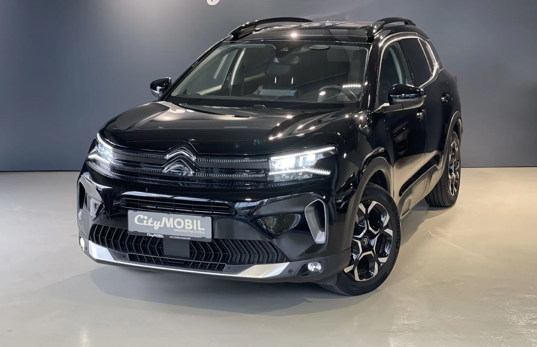 Zunanja slika - Citroën C5 Aircross - 1.LASTNIK-KEYLESS-NAVIGACIJA-360KAMERA-RADAR-LED - 1
