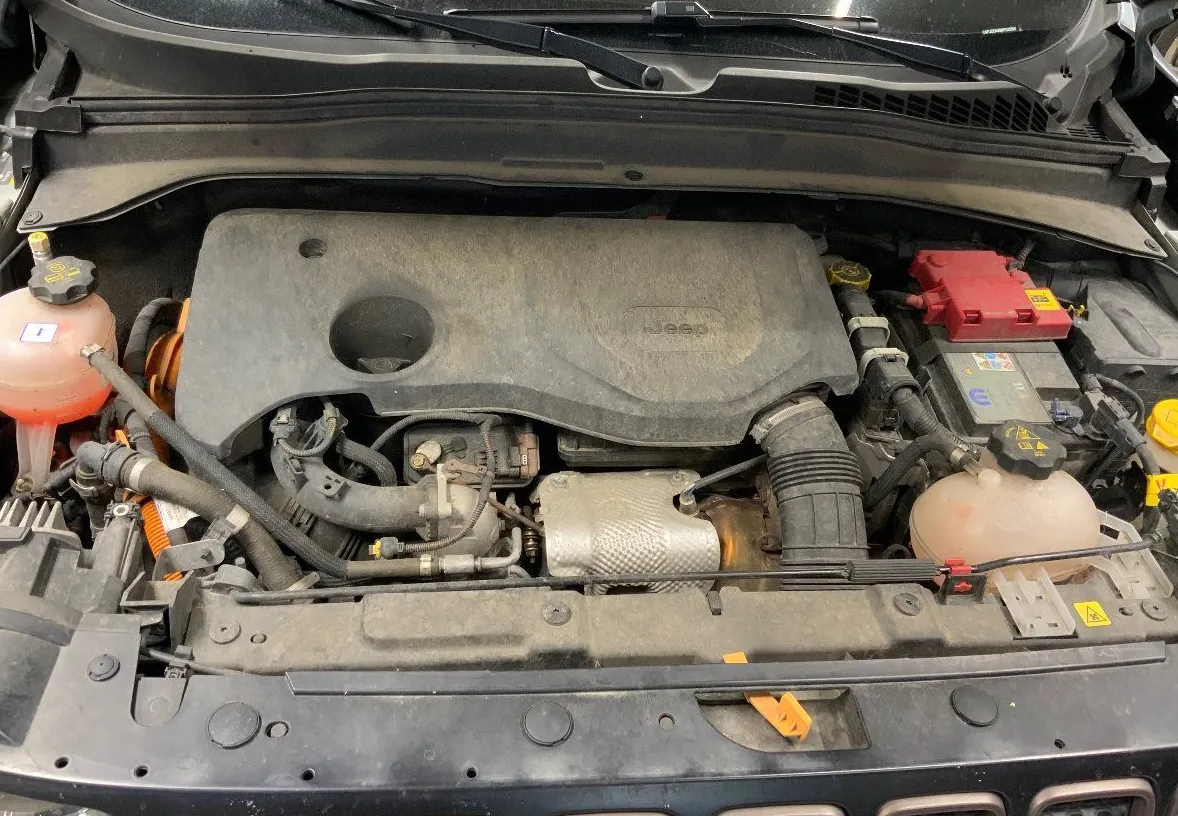Zunanja slika - Jeep Renegade - 1.3 T-GDI 4xe PLUG-IN.NEMŠKI+4ALU.4X4.NAVI.ACC.TOP - 11