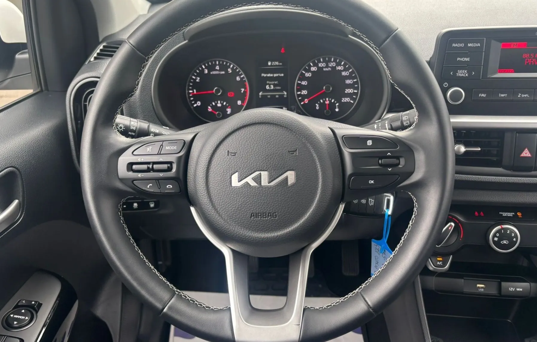 Zunanja slika - KIA Picanto - 1.0 MPI EX Fun KLIMA-1.LAST.- SLO - 19
