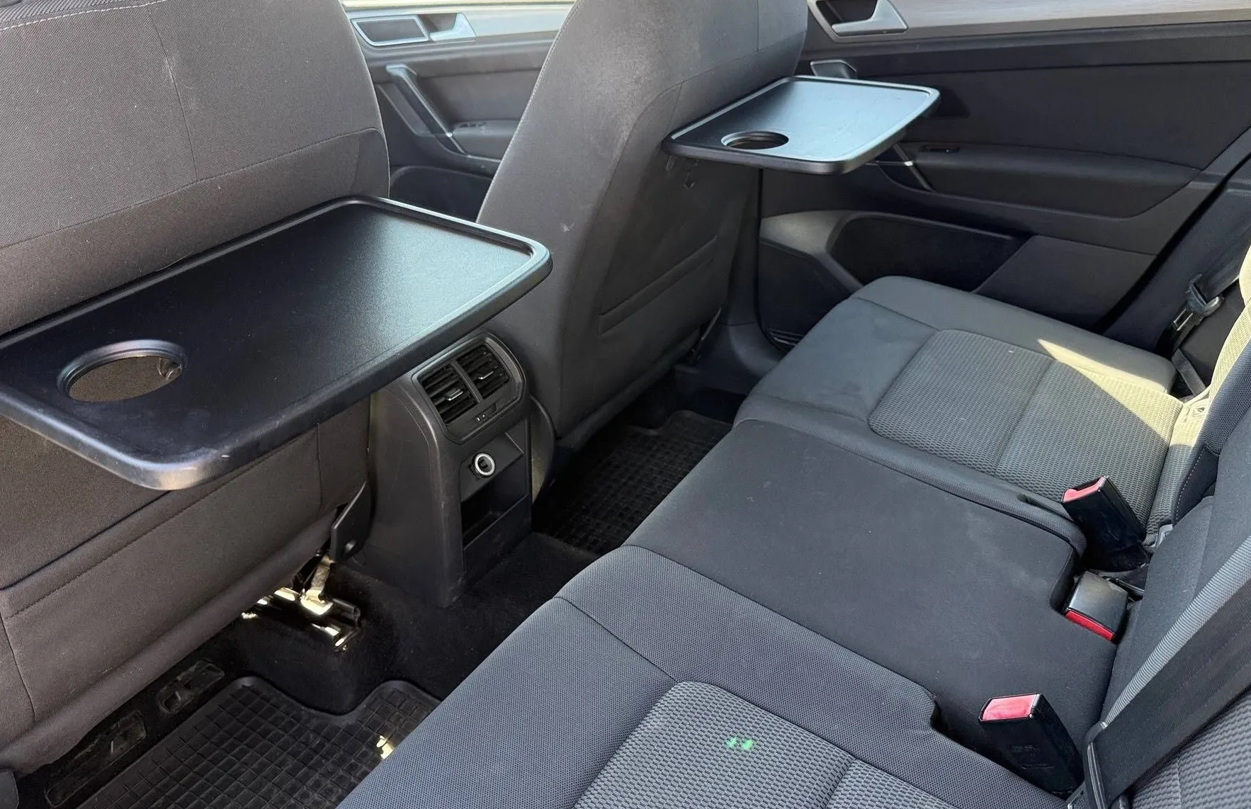 Zunanja slika - VW Golf - Sportsvan 1.6 TDI MOŽNOST FINANCIRANJA BREZ POLOGA - 16