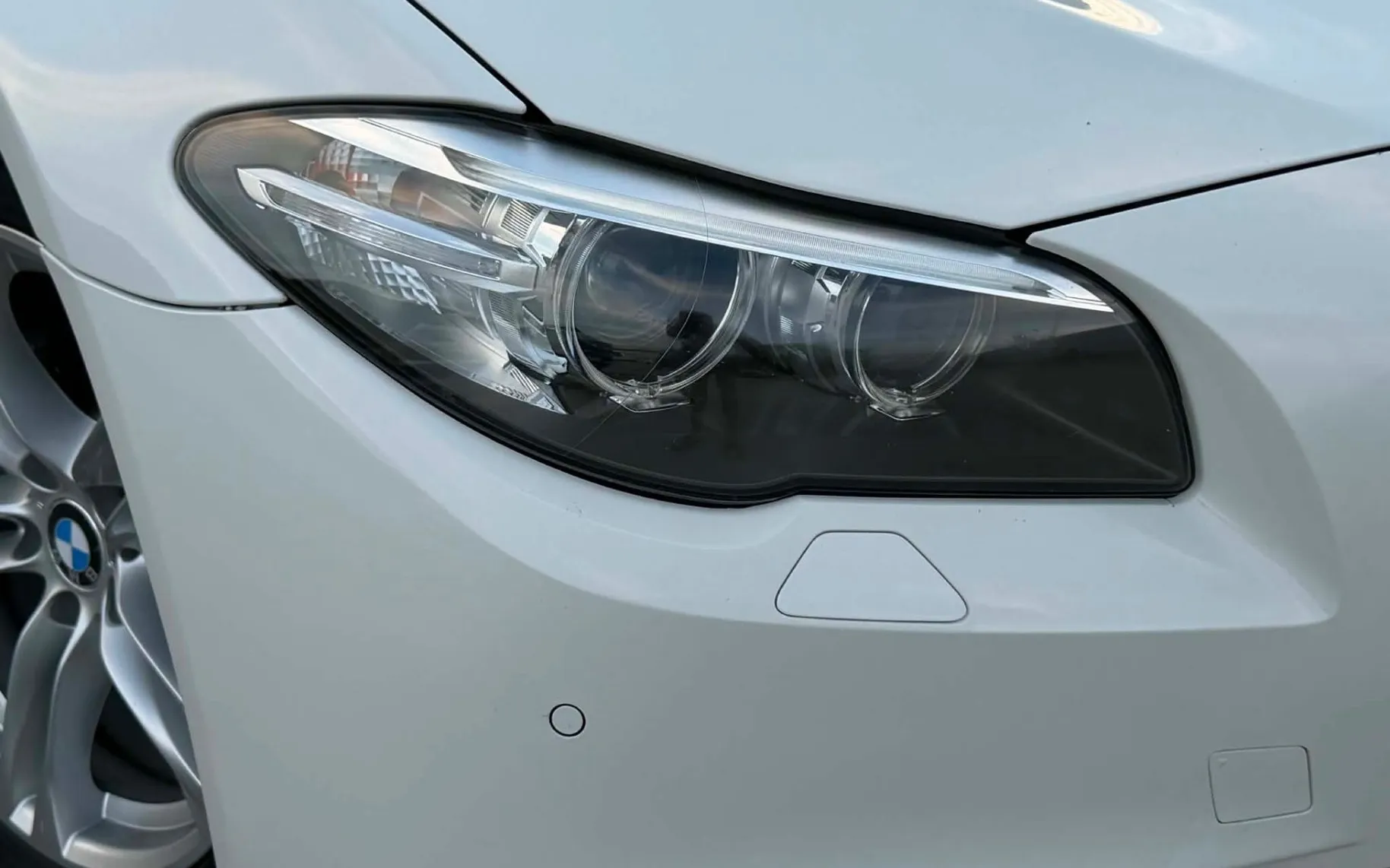 Notranja slika - BMW serija 5: - 520XD-4X4-AUT-M PAKET-DIGITALNI ŠTEVCI-BI XENON-.. - 9