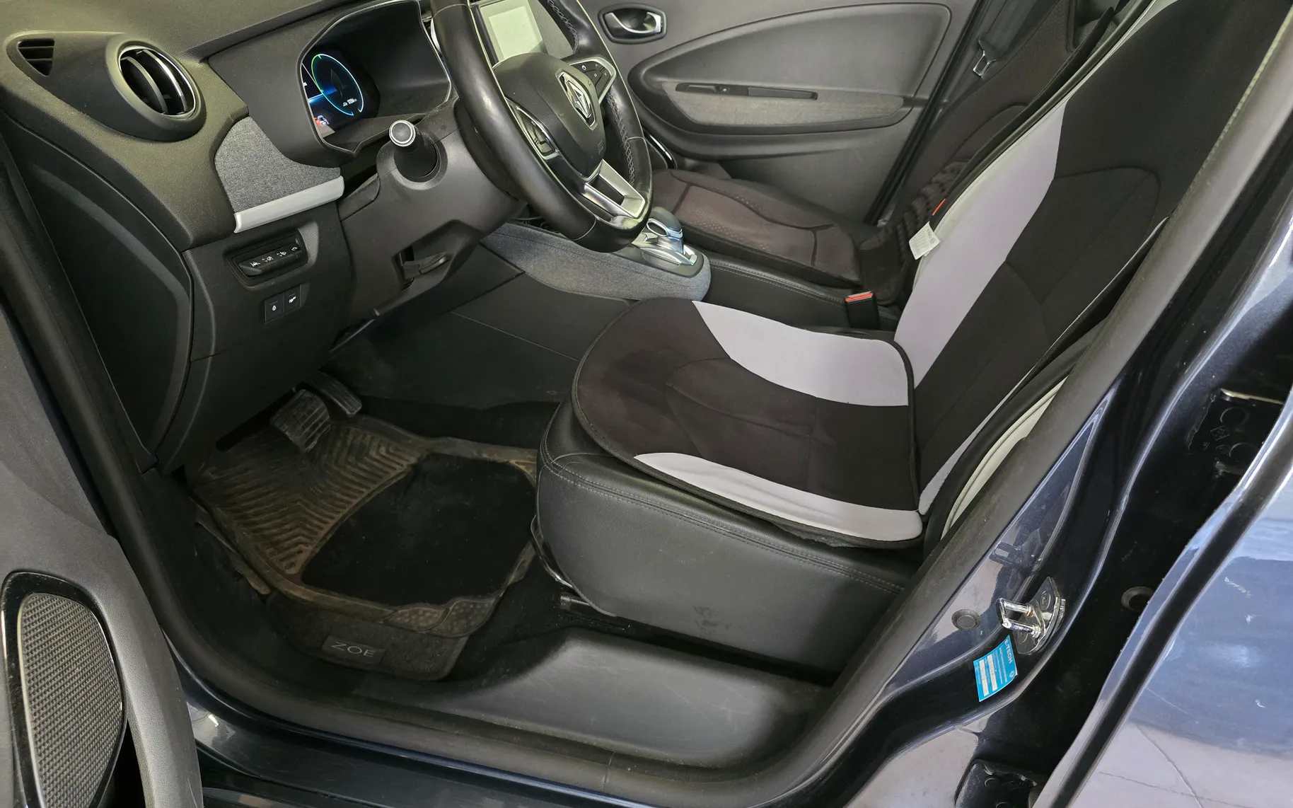 Notranja slika - Renault Zoe - Life - 7