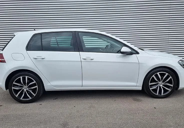 Zunanja slika - Volkswagen Golf - 2.0 TDI-HIGHLINE-KEYLESS-2X LED+XENON-NAVI-PDC - 4