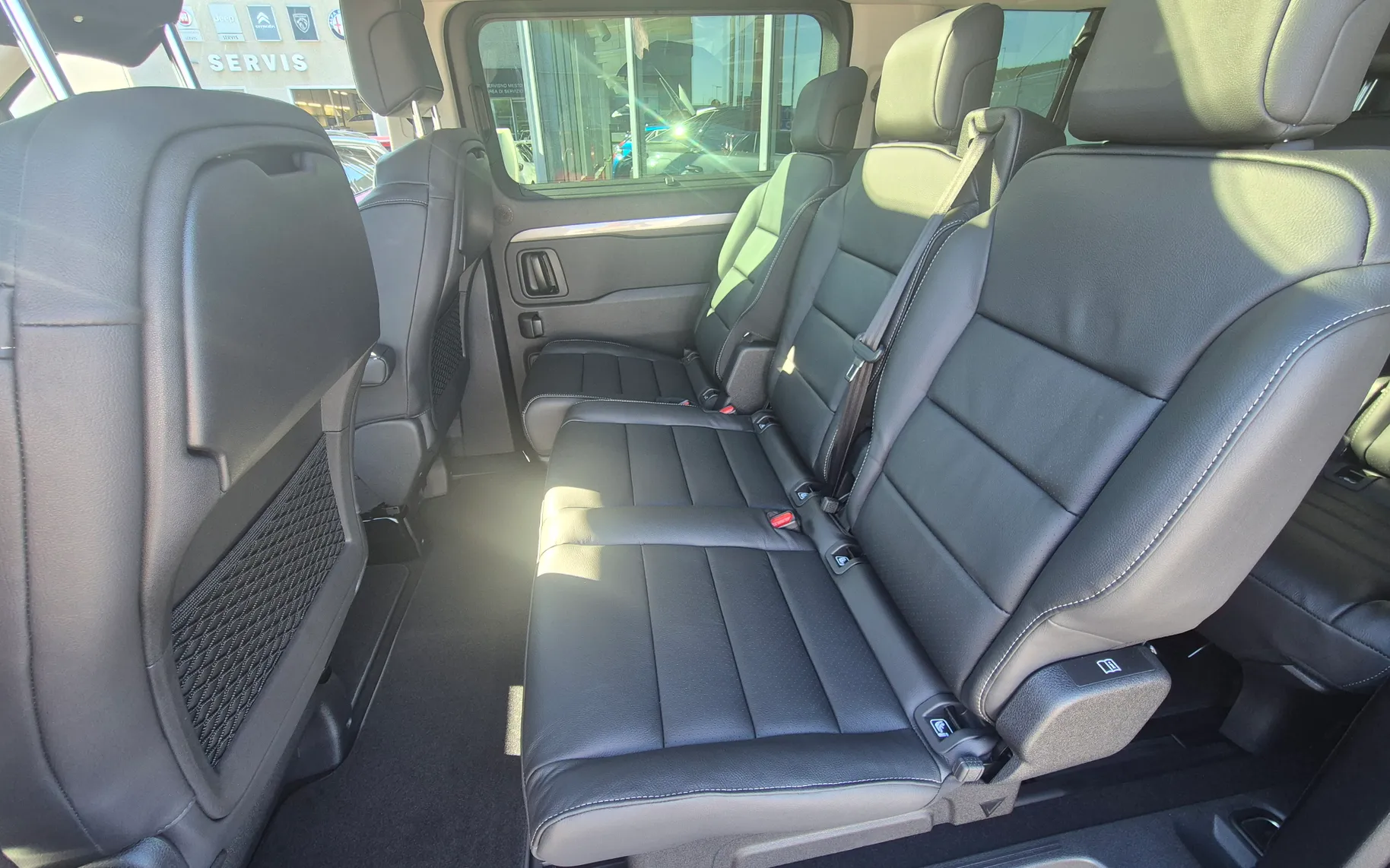 Zunanja slika - Peugeot Traveller - L3 Business Vip 2.2 B-HDI 180 EAT8 - 2