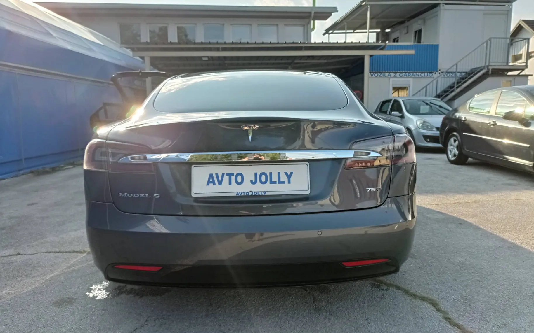 Zunanja slika - Tesla Model S - Model S - 3