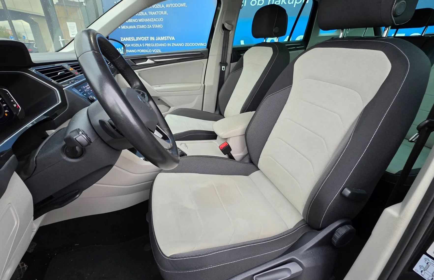Zunanja slika - Volkswagen Tiguan - 2.0 TDI BMT Elegance DSG 4x4.VIRTUAL.VSE ASISTENCE - 8