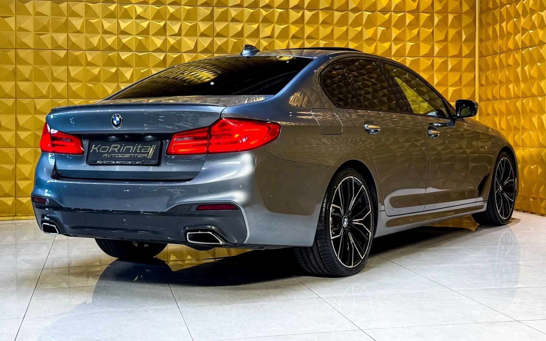 Notranja slika - BMW serija 5: - 520d AUT. M Sport-LED-PANO-VIRTUAL-KAMERA... - 10