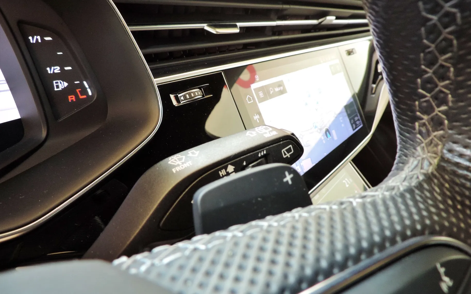 Zunanja slika - Audi Q7 - 50 TDI Q S LINE ZRAČNO V.-ACC-KAMERA - 19