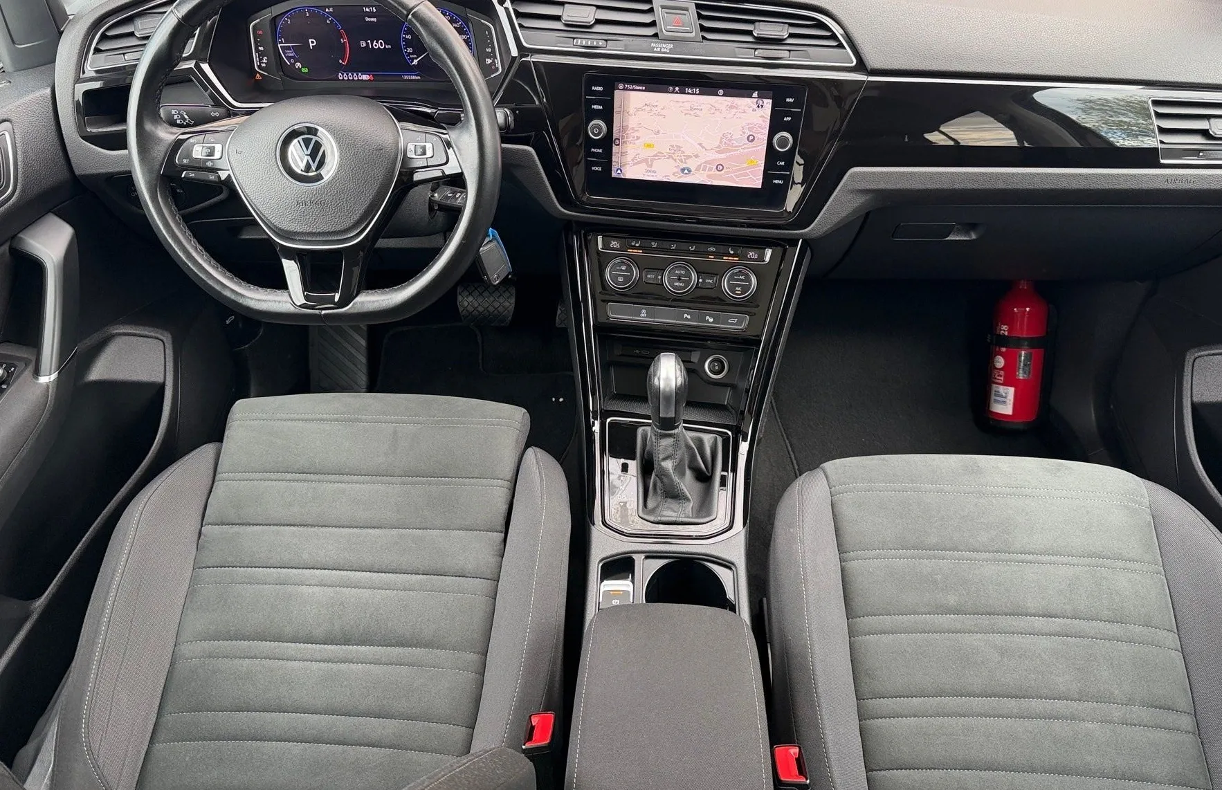 Zunanja slika - VW Touran - 2.0 TDI BMT Highline DSG-7sedežev-Panorama-Masaža - 10