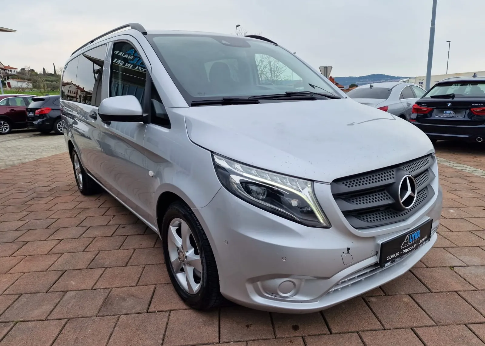 Zunanja slika - Mercedes-Benz Vito - 119D-AUT.-4X4-LEASING BREZ POLOGA - 2