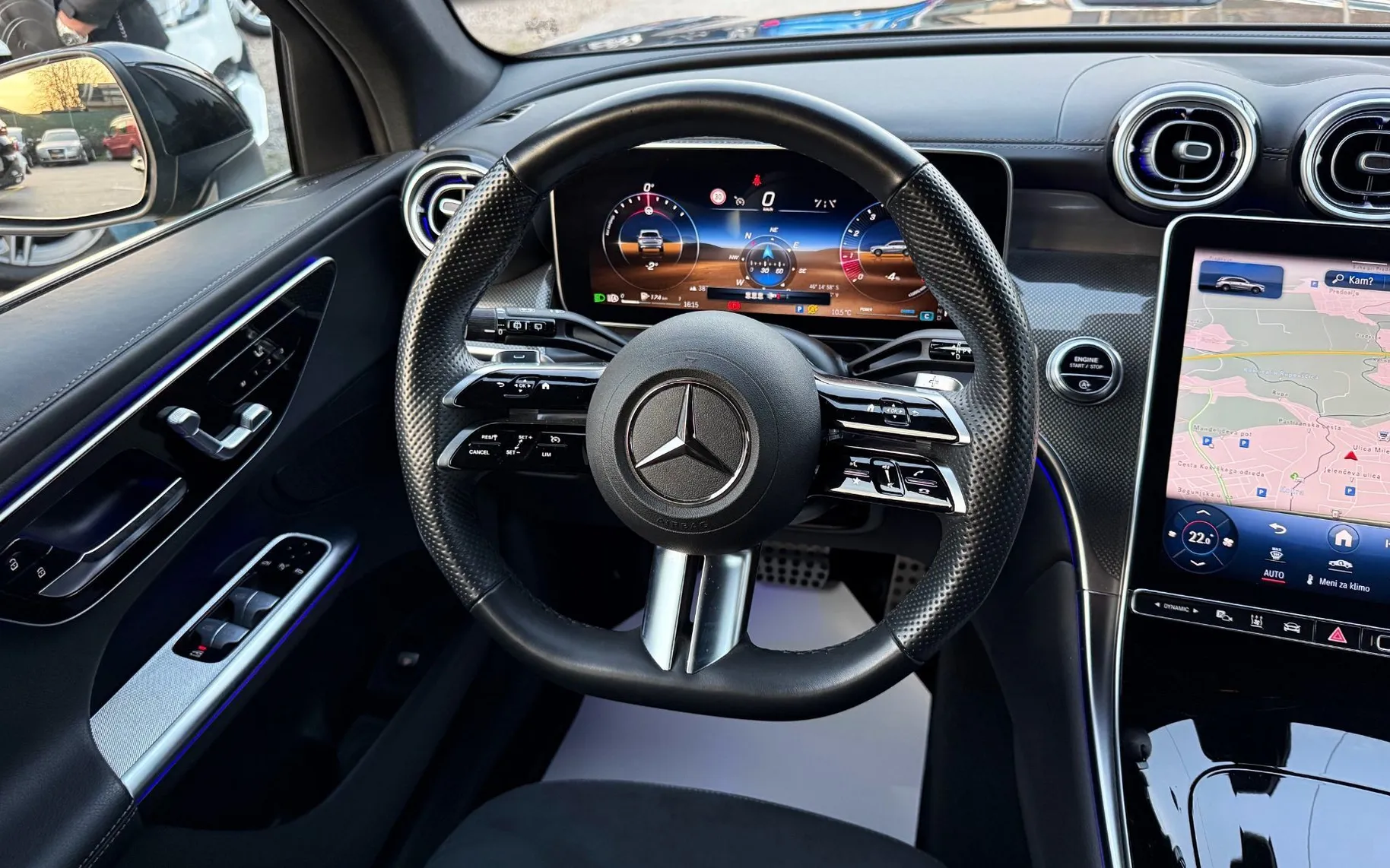 Zunanja slika - Mercedes-Benz GLC-Razred - GLC 200 4MATIC HYBRID AMG LiNE FULL LED ACC ALU20 - 17