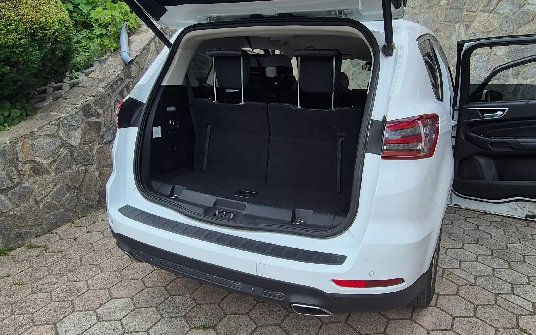 Zunanja slika - Ford S-MAX - 4x4 2,0 TDCi Titanium Powershift - 6