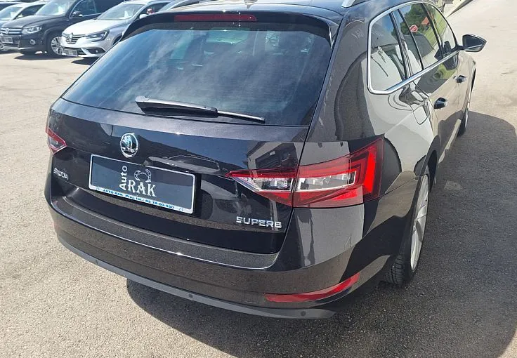 Zunanja slika - Škoda Superb - Combi 2.0 TDI Style DSG ACC.LANE ASS... - 6